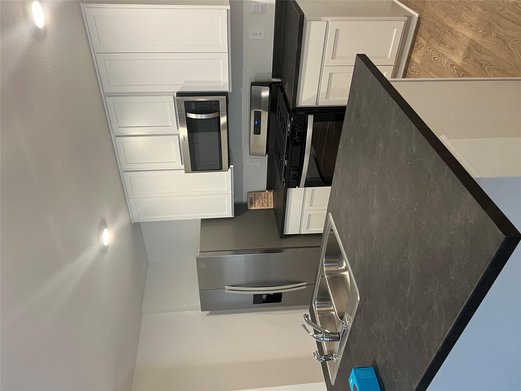 214 Alkali Dr, Buda, TX 78610