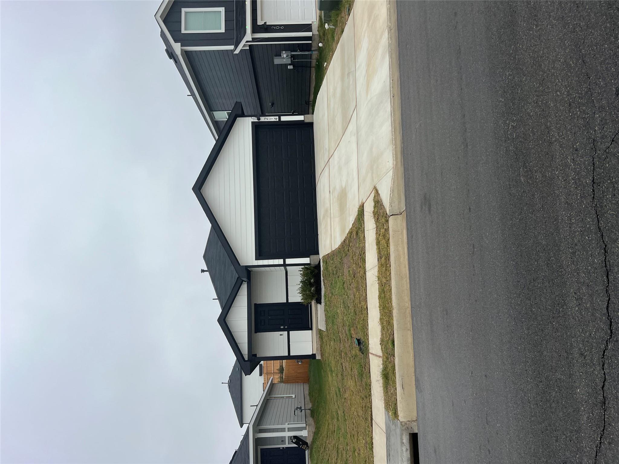 214 Alkali Dr, Buda, TX 78610