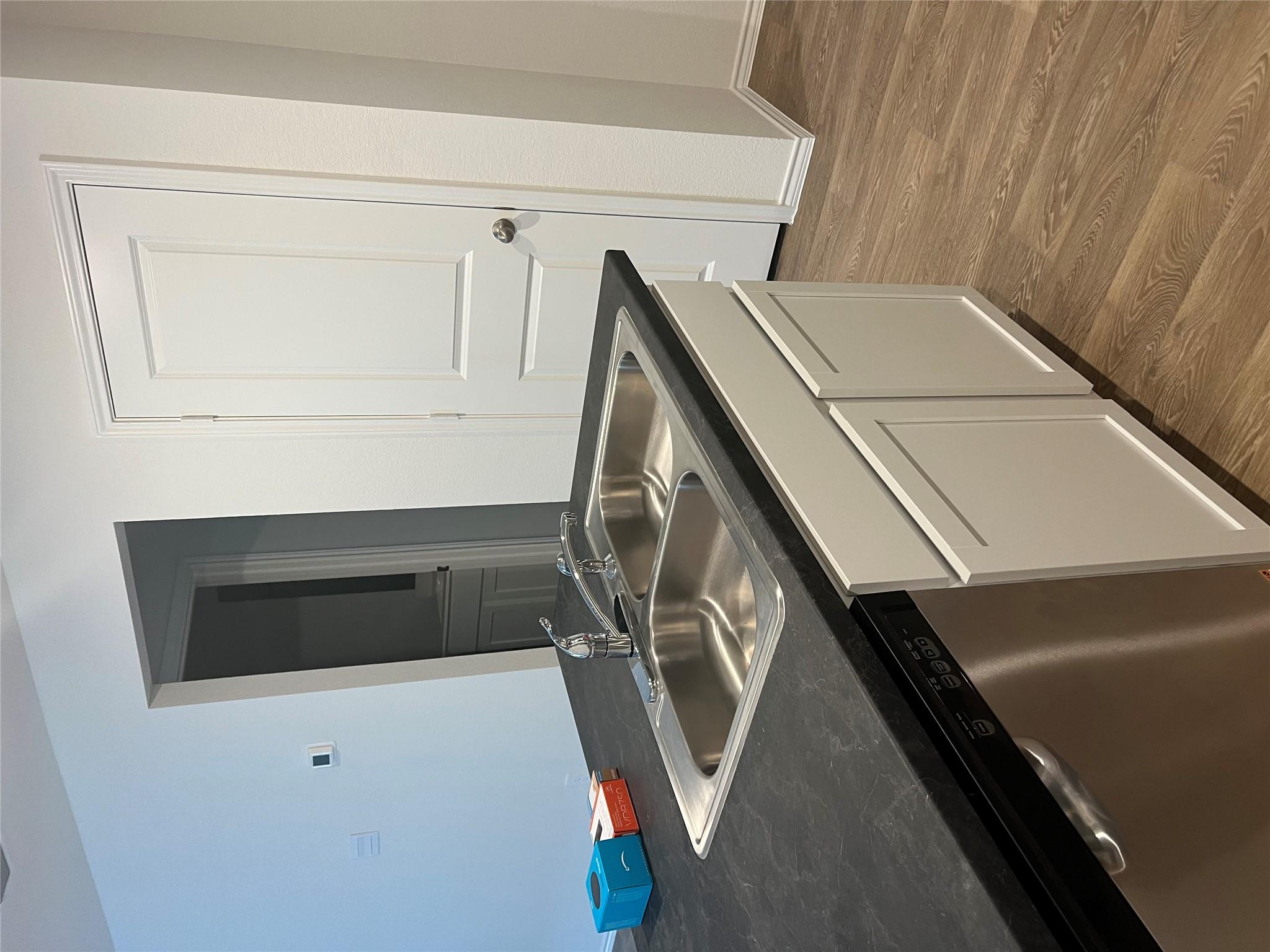 214 Alkali Dr, Buda, TX 78610