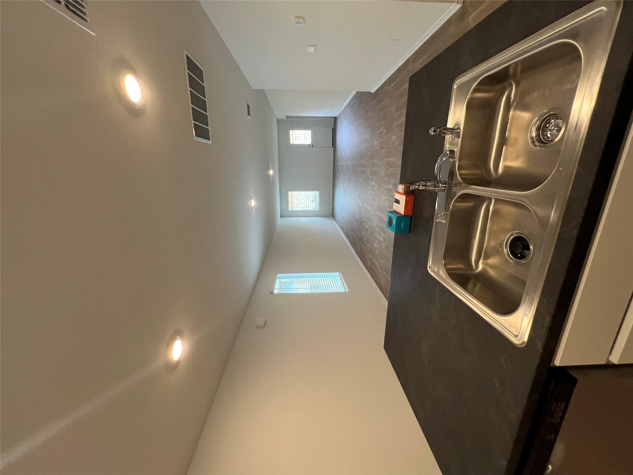 214 Alkali Dr, Buda, TX 78610