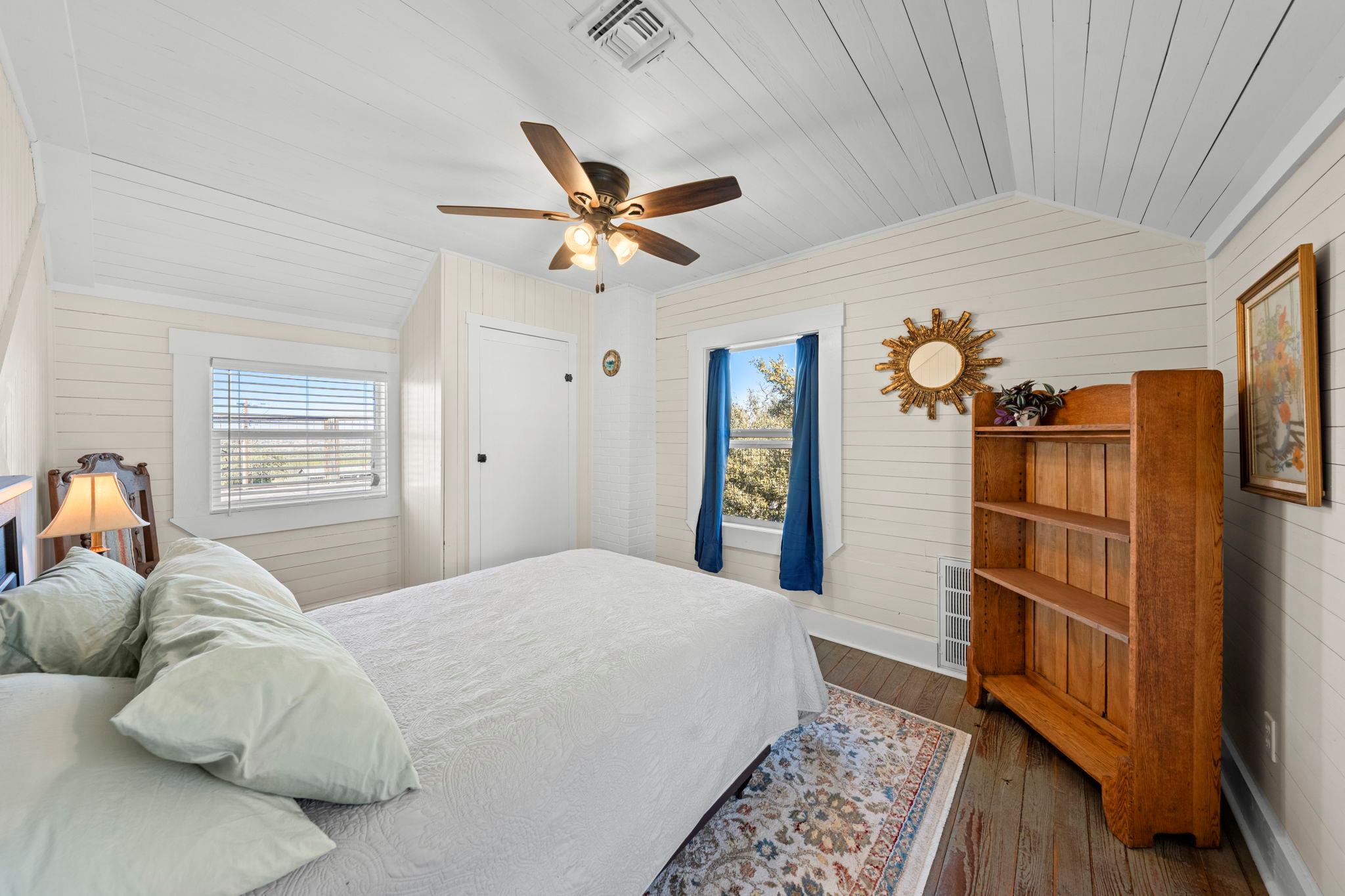 527 Walter Rd, Fredericksburg, TX 78624