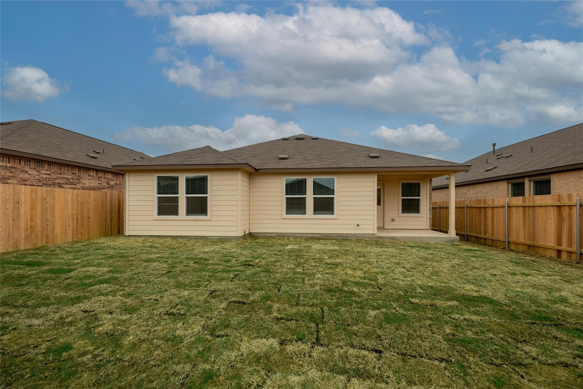443 Sebring Cir, Hutto, TX 78634