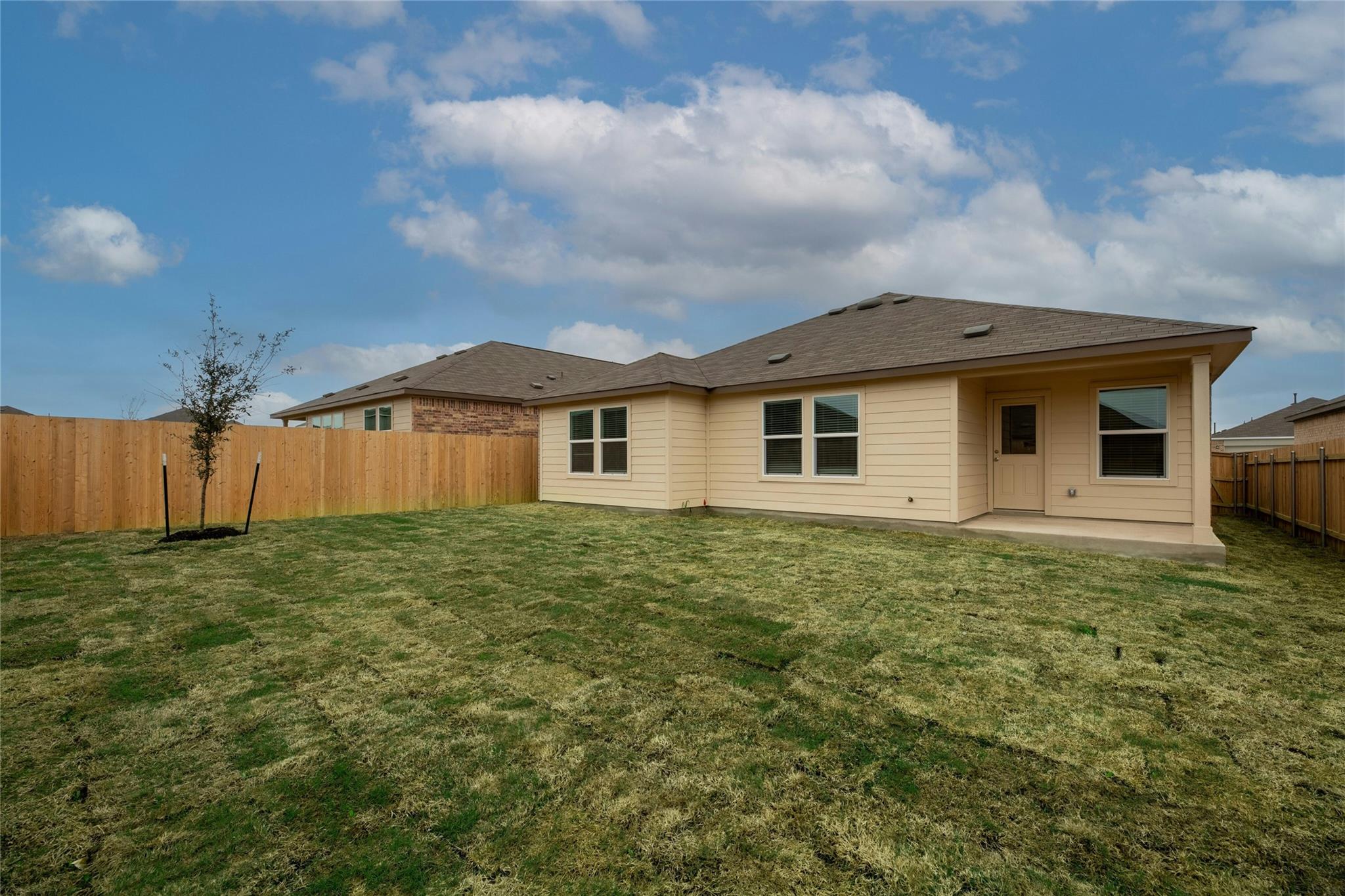 443 Sebring Cir, Hutto, TX 78634