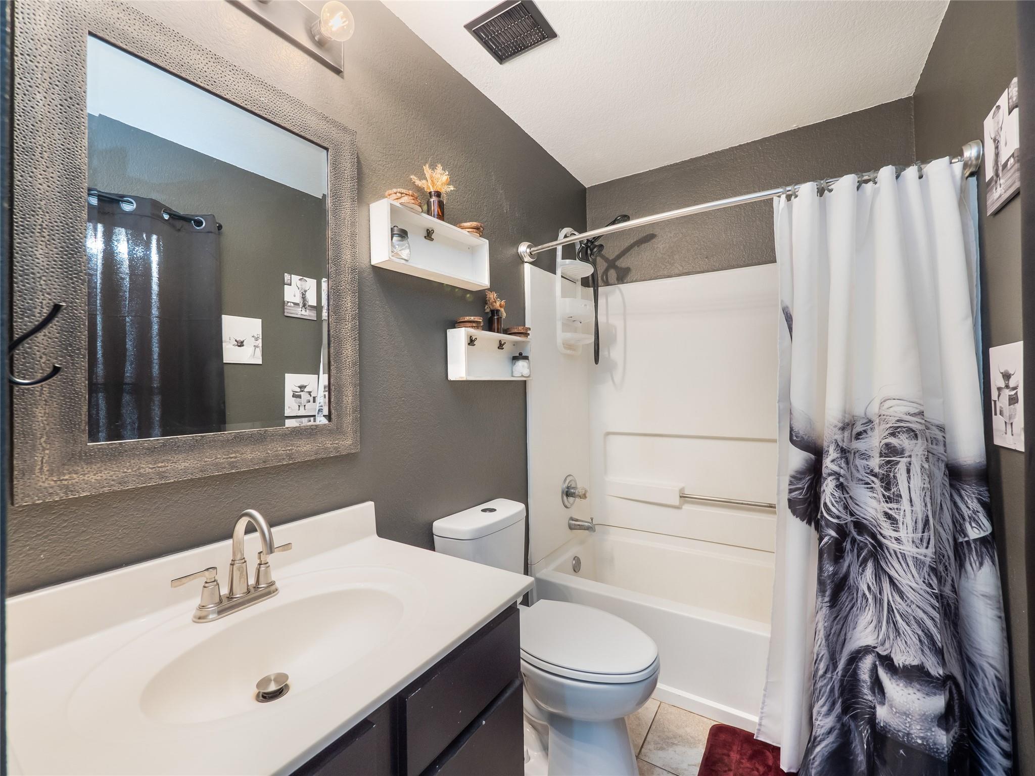 401 Bello Dr, Leander, TX 78641