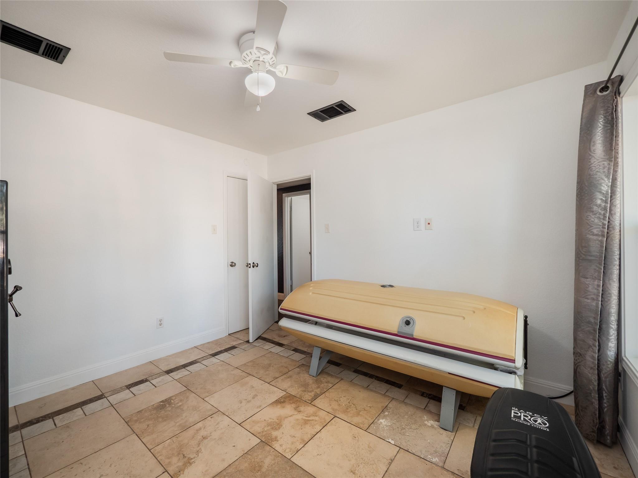 401 Bello Dr, Leander, TX 78641