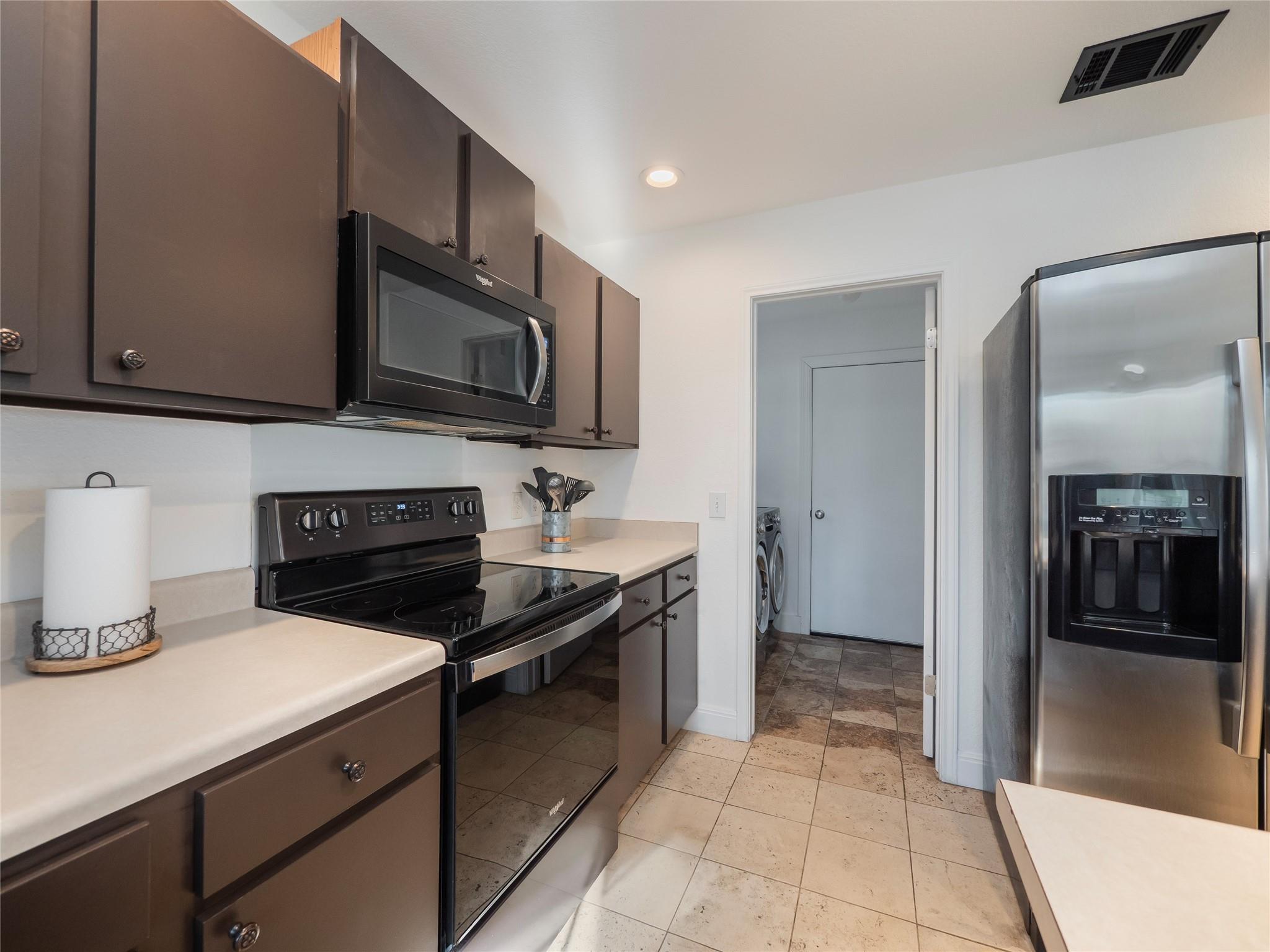 401 Bello Dr, Leander, TX 78641