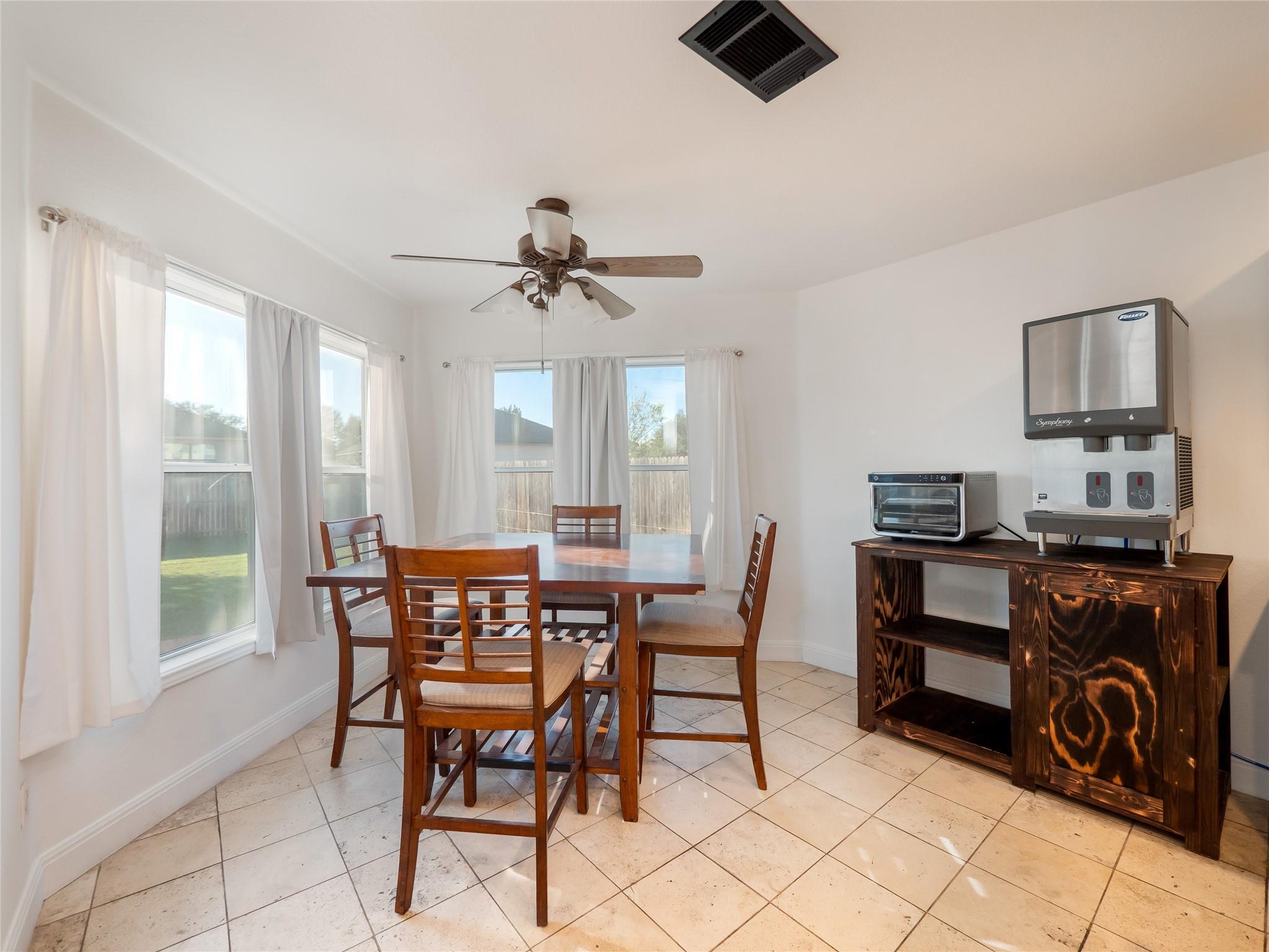 401 Bello Dr, Leander, TX 78641