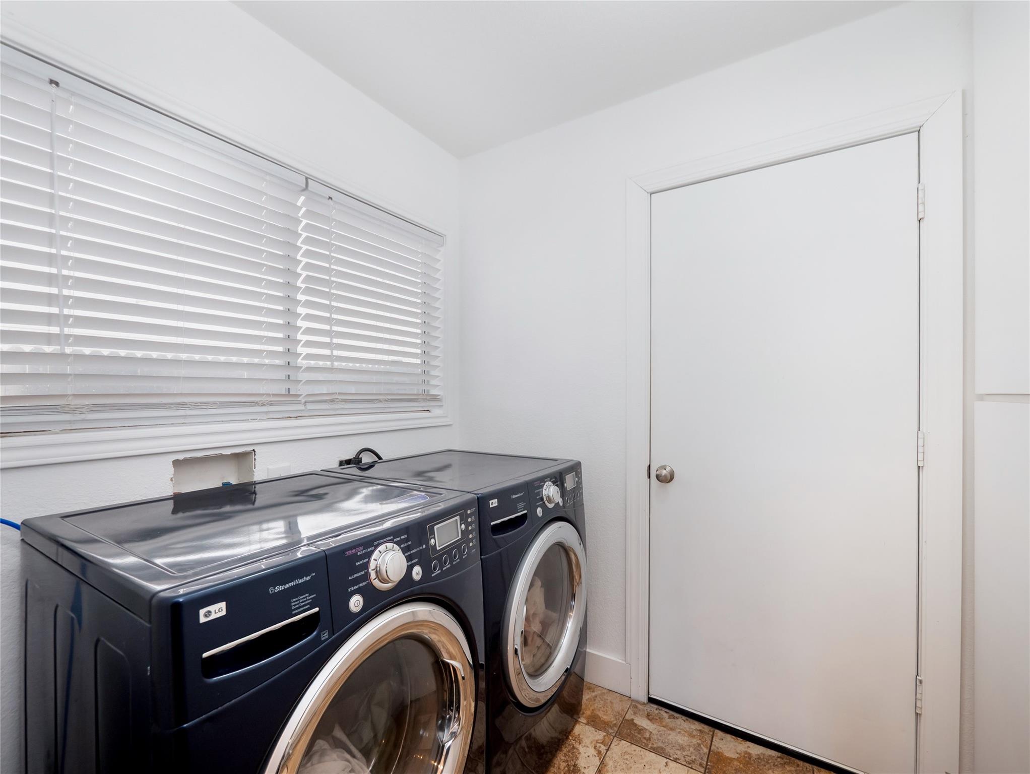 401 Bello Dr, Leander, TX 78641