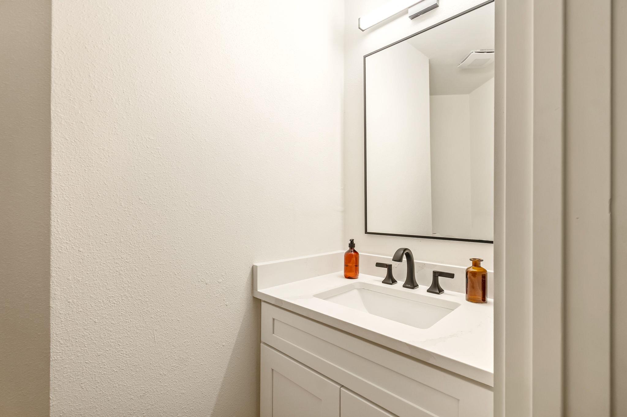 506 Green Valley Cv, Pflugerville, TX 78660