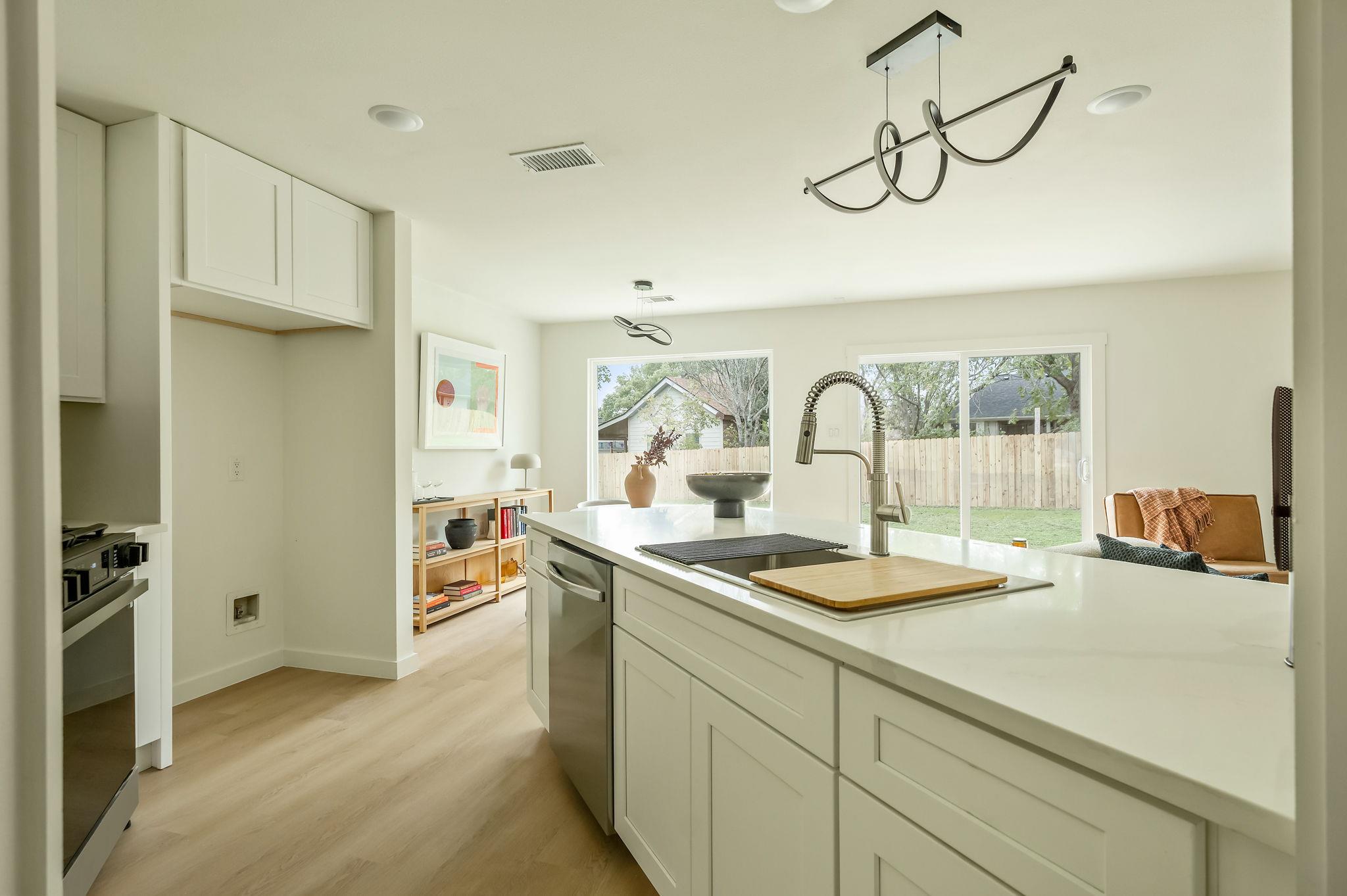 506 Green Valley Cv, Pflugerville, TX 78660