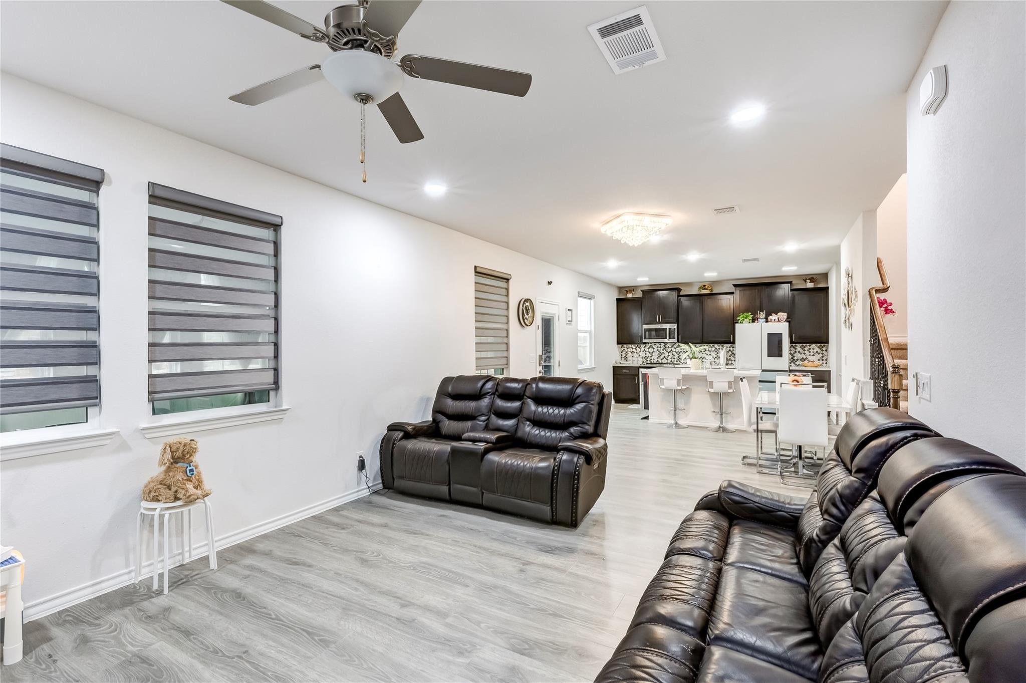 149 Andesite Trl, Liberty Hill, TX 78642