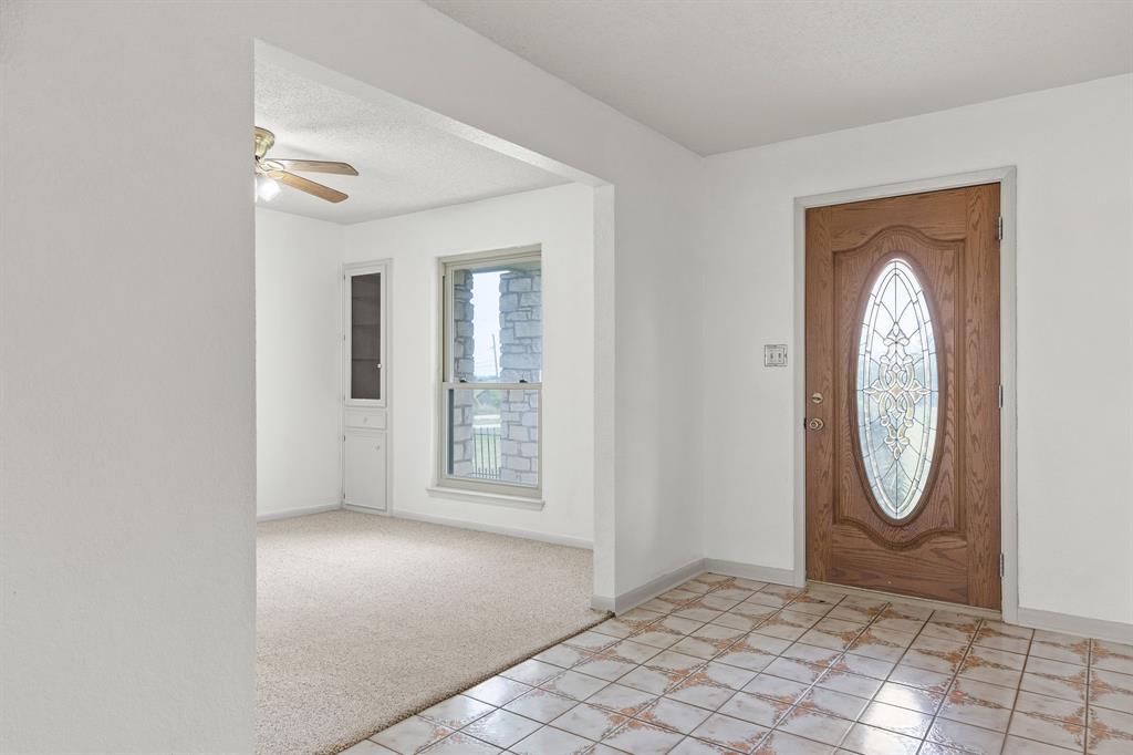 1957 County Road 107, Hutto, TX 78634