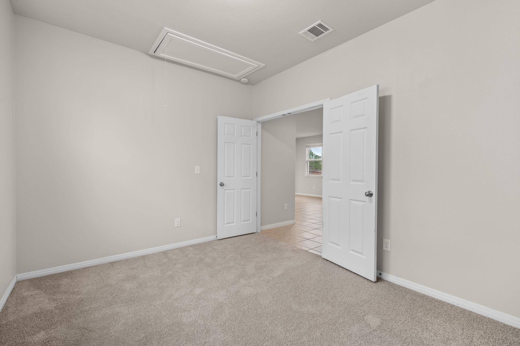 217 Michaelis Dr, Leander, TX 78641