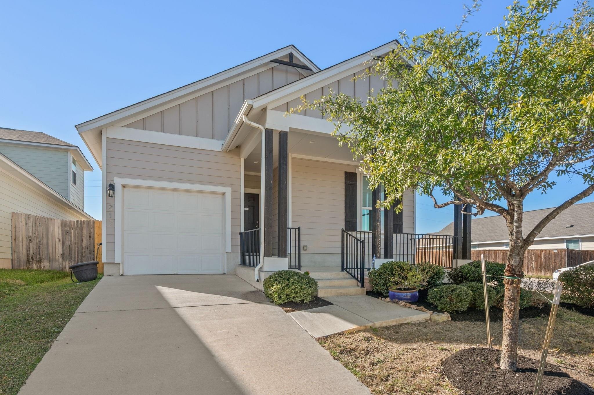 217 Michaelis Dr, Leander, TX 78641