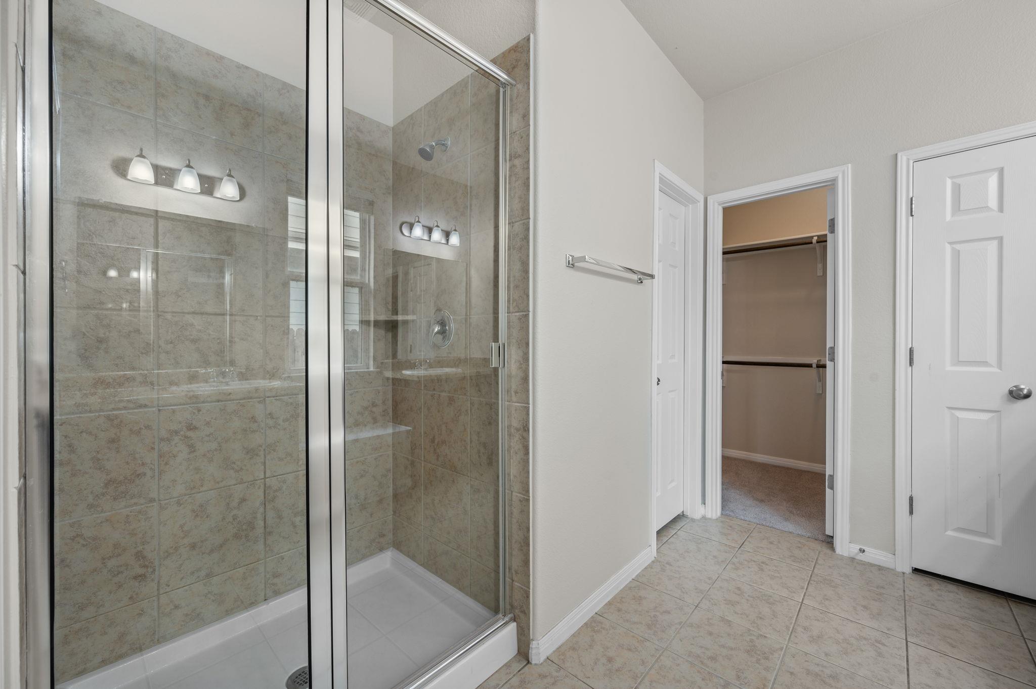 217 Michaelis Dr, Leander, TX 78641