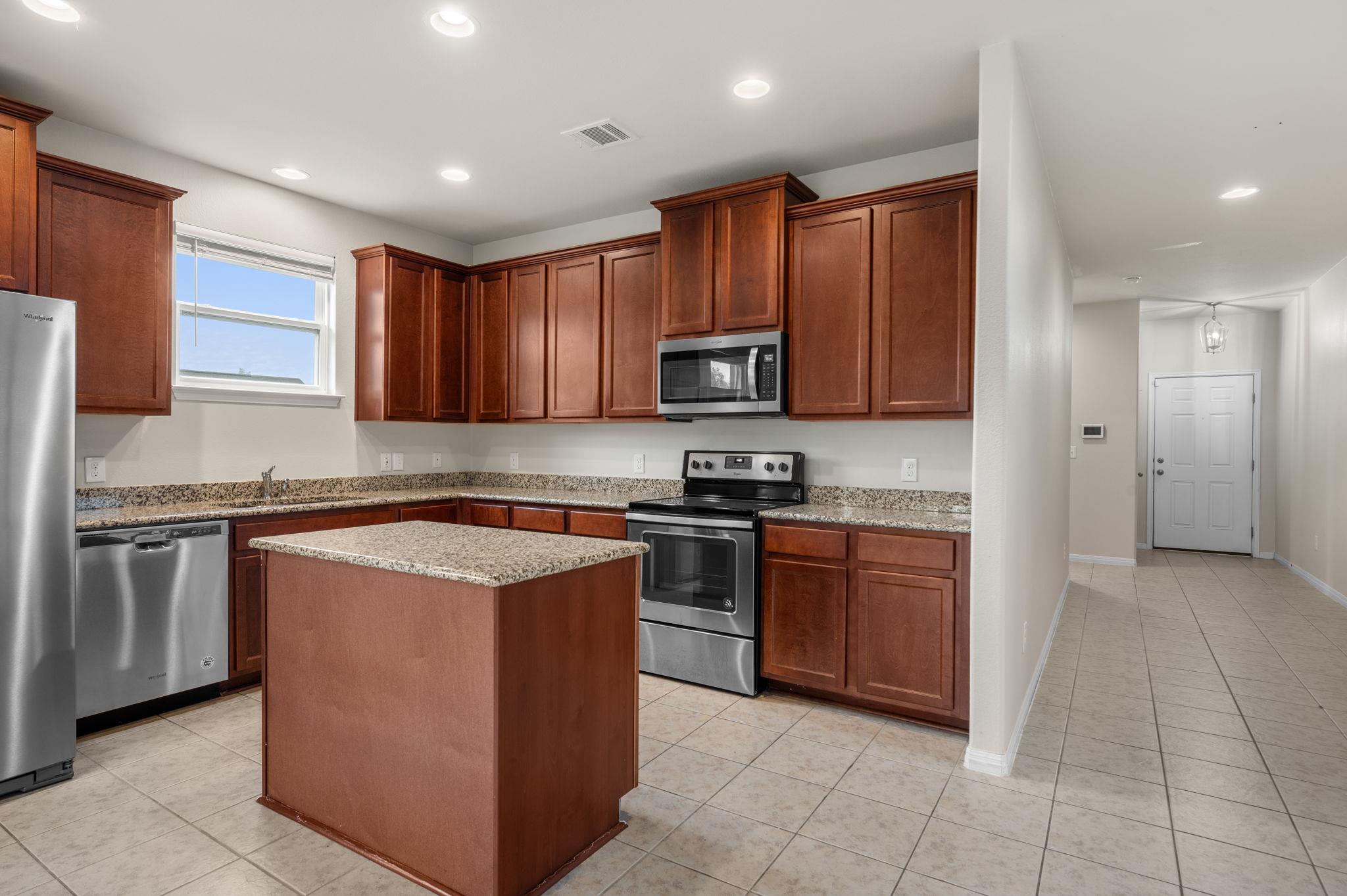 217 Michaelis Dr, Leander, TX 78641