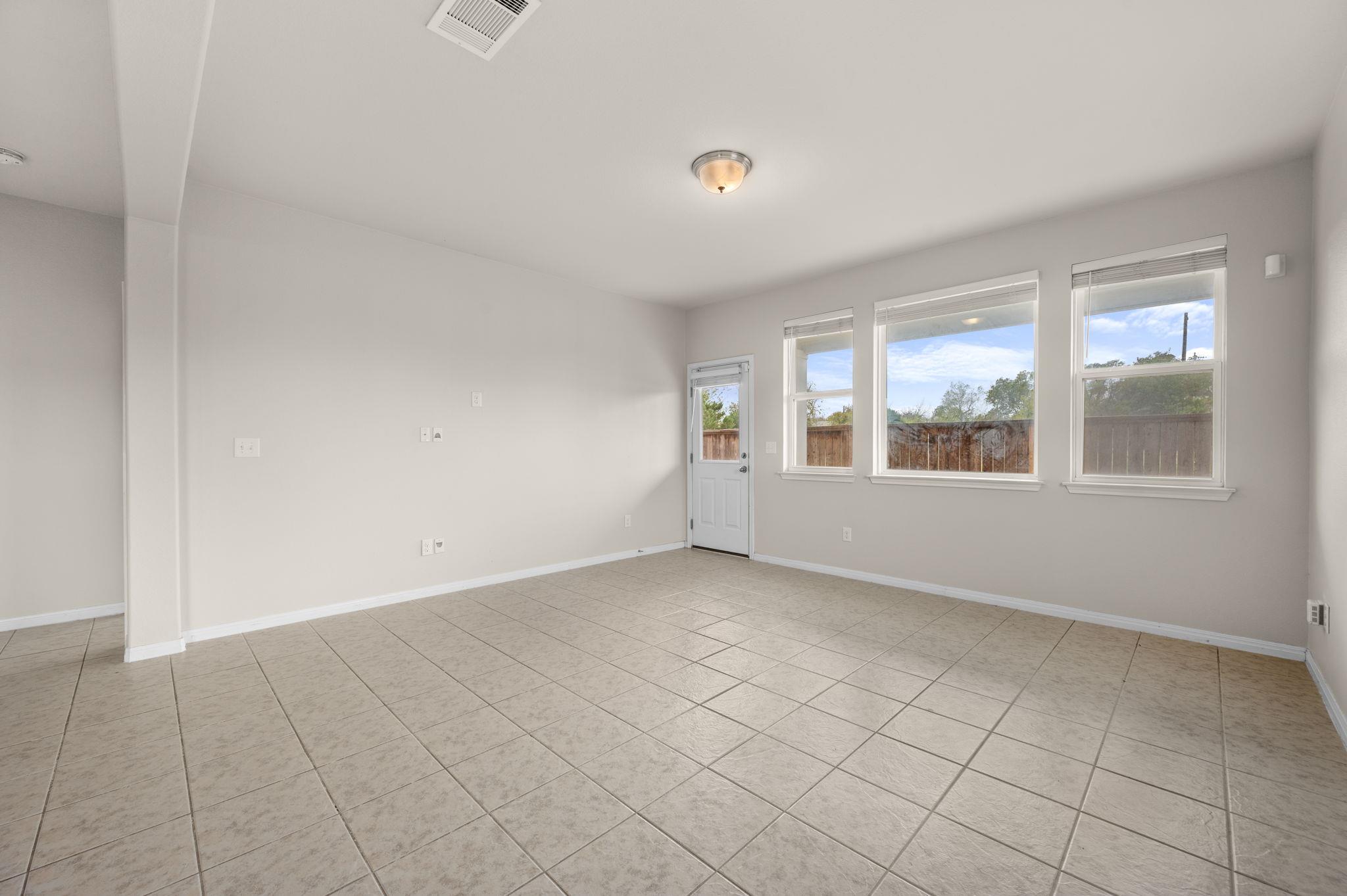 217 Michaelis Dr, Leander, TX 78641