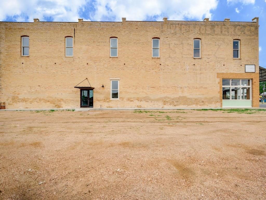 110 S Main St # 206, Elgin, TX 78621