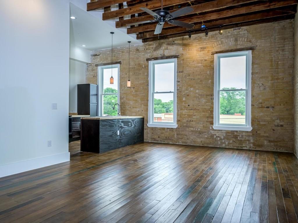 110 S Main St # 206, Elgin, TX 78621