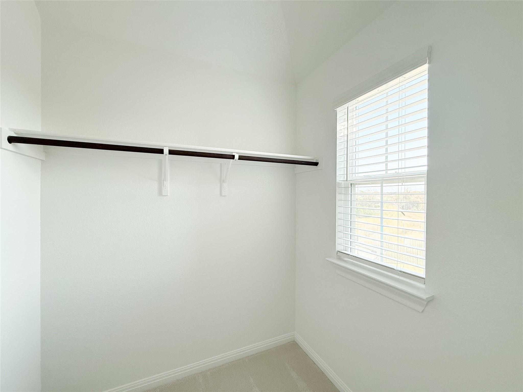 253 Inlet Ln, Leander, TX 78641