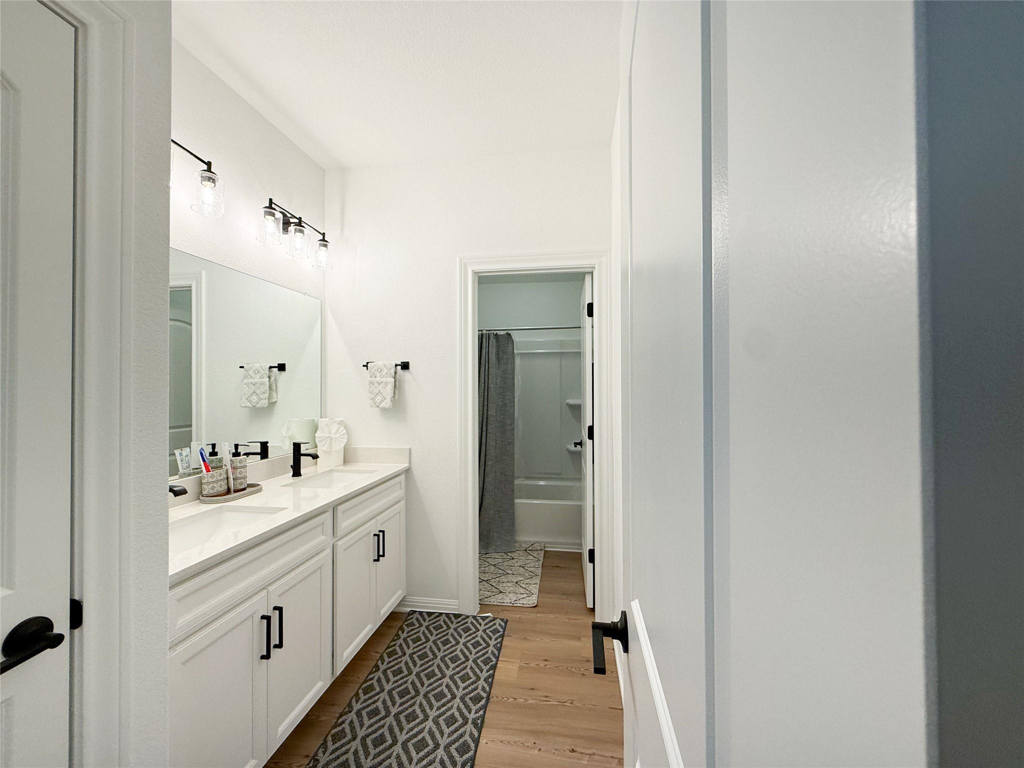 253 Inlet Ln, Leander, TX 78641