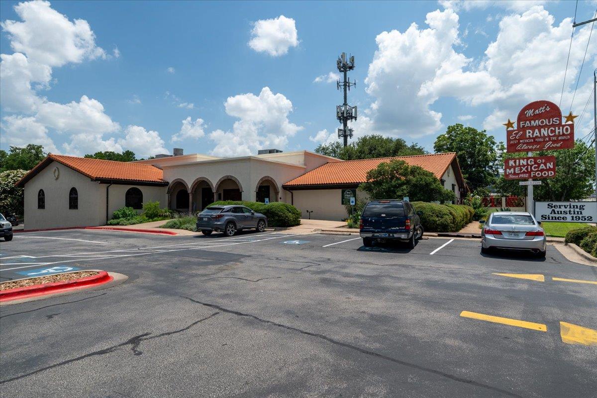 2000 Lightsey Rd # 3, Austin, TX 78704