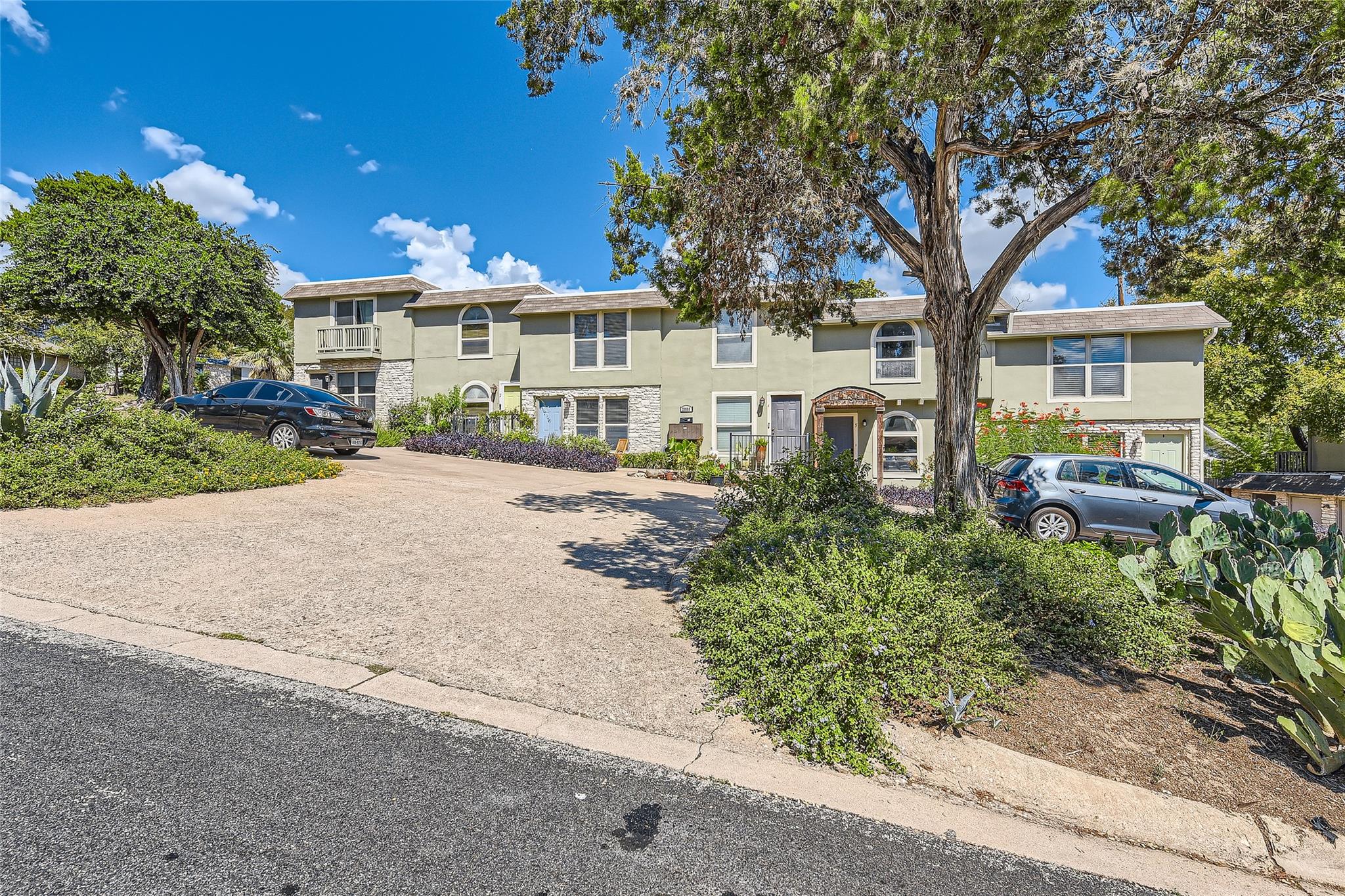 2000 Lightsey Rd # 3, Austin, TX 78704