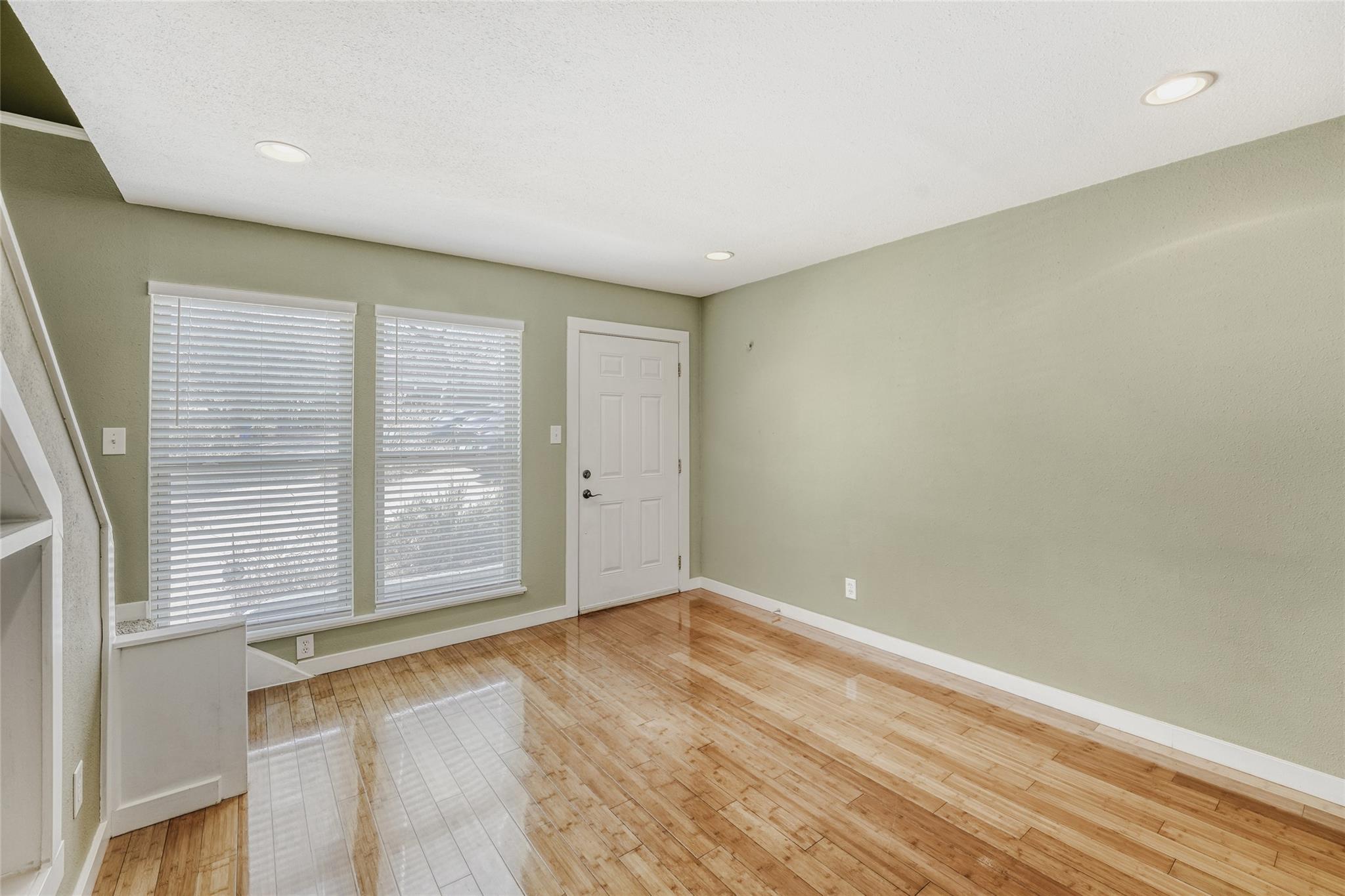 2000 Lightsey Rd # 3, Austin, TX 78704