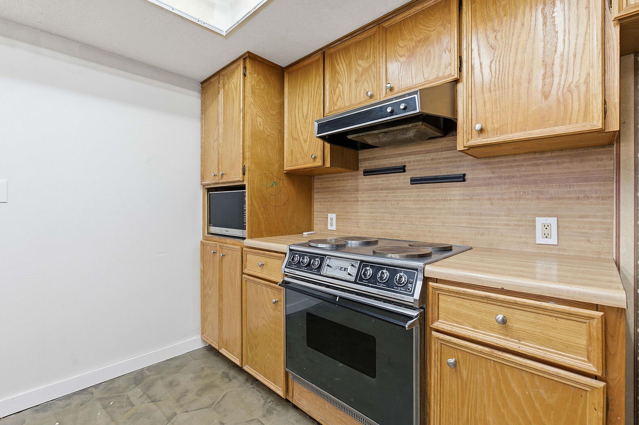 13617 Fitzhugh Rd, Austin, TX 78736