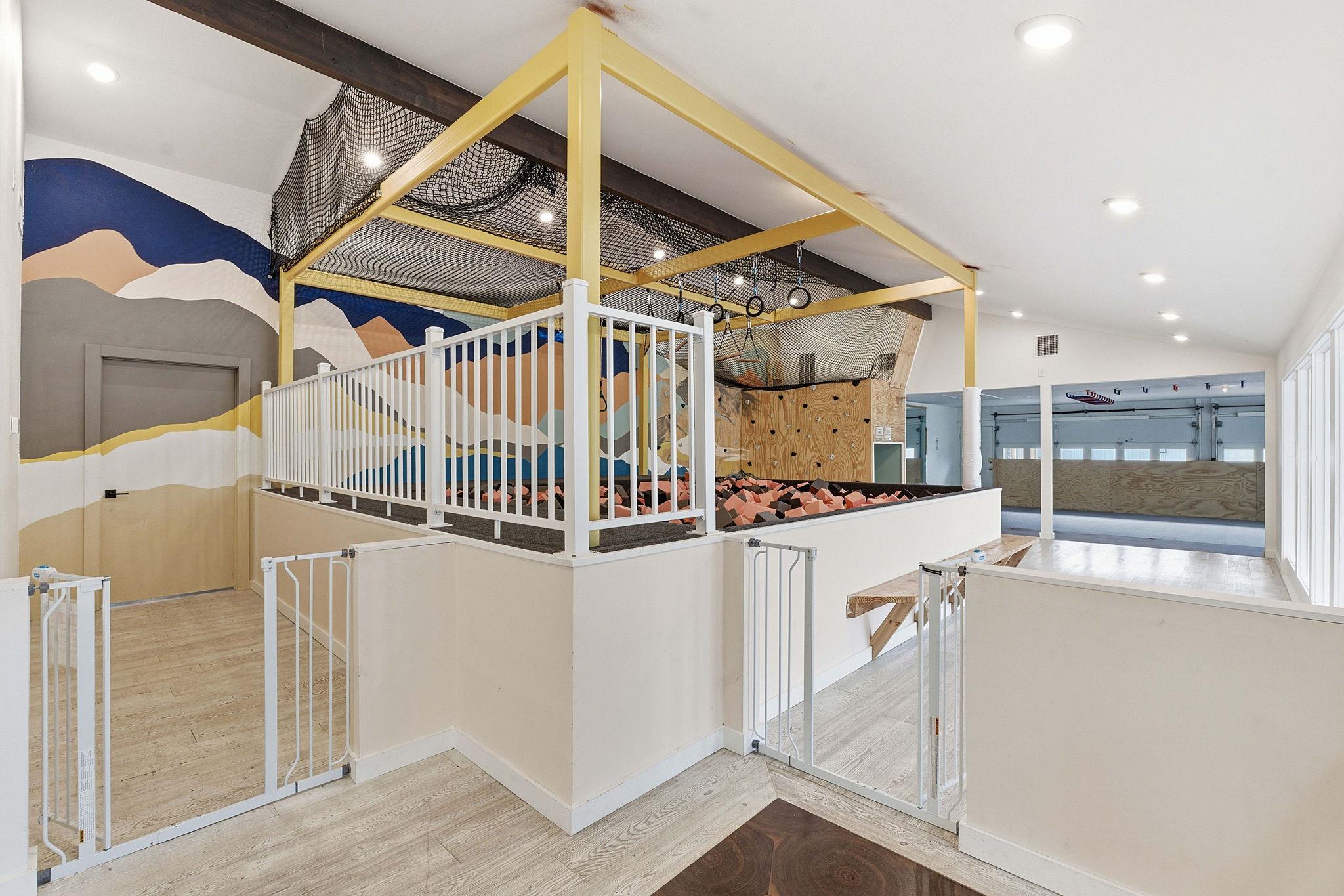 13617 Fitzhugh Rd, Austin, TX 78736