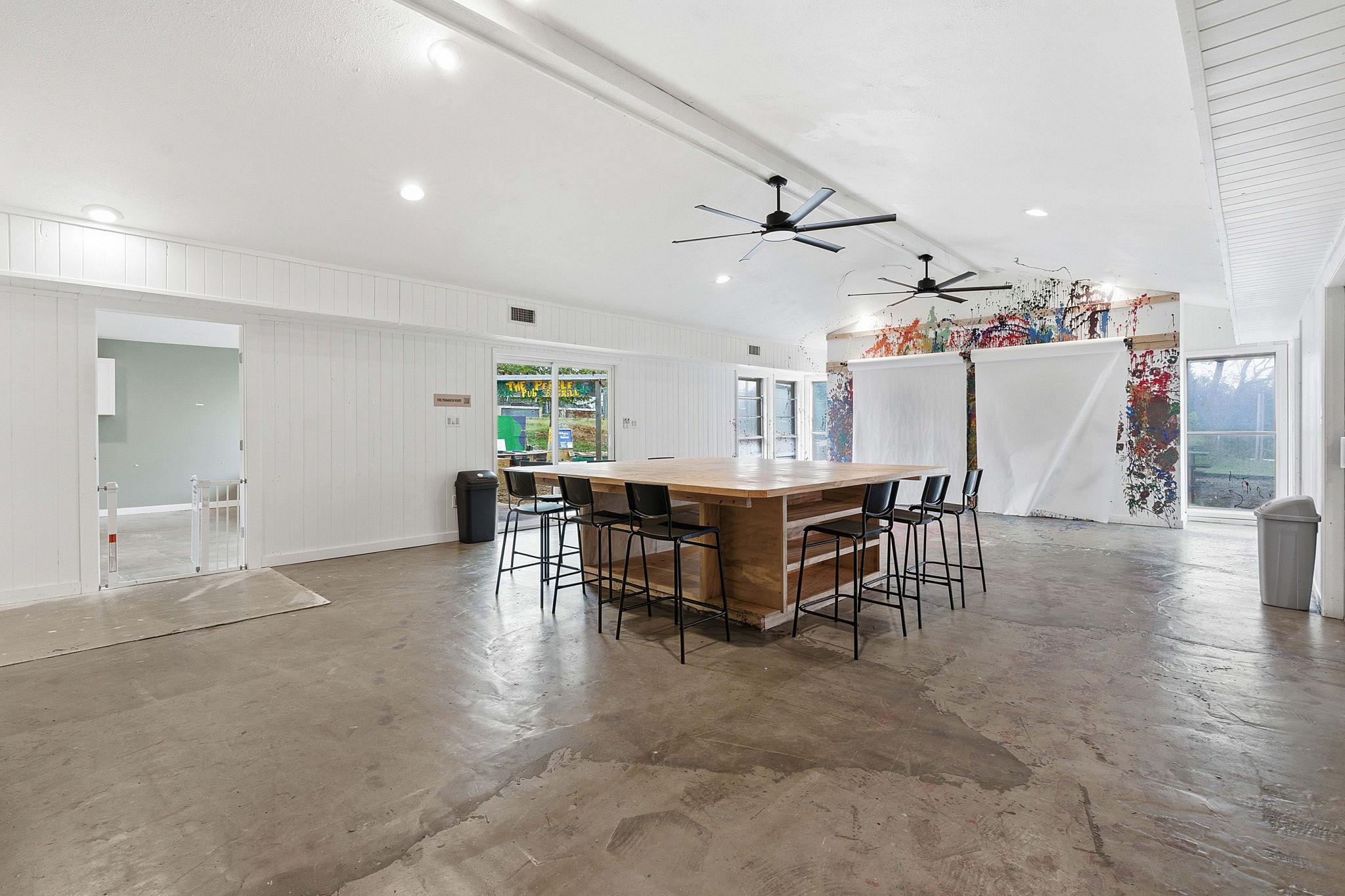 13617 Fitzhugh Rd, Austin, TX 78736