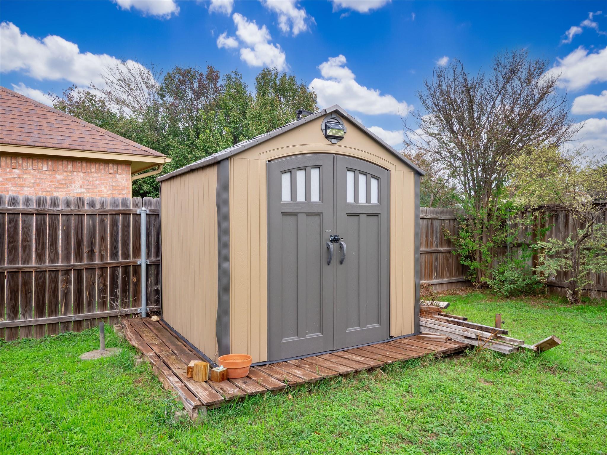 16911 Stockton Dr, Leander, TX 78641