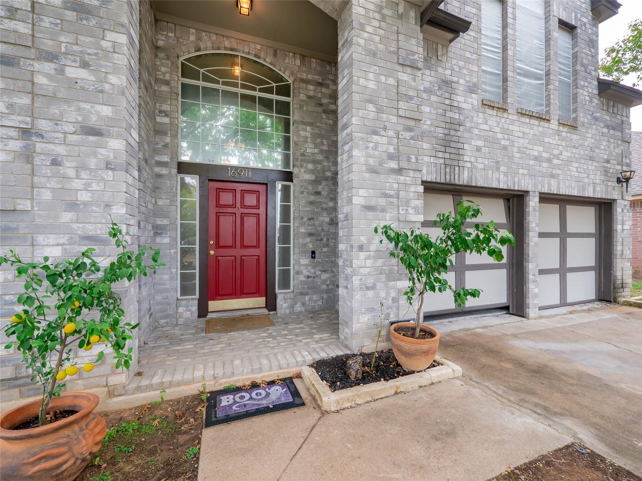 16911 Stockton Dr, Leander, TX 78641