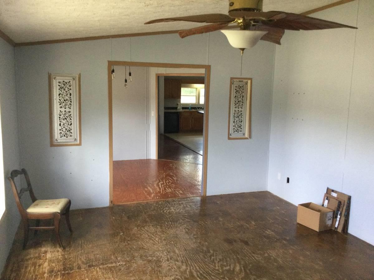 250 Rolling Oaks Dr, Driftwood, TX 78619