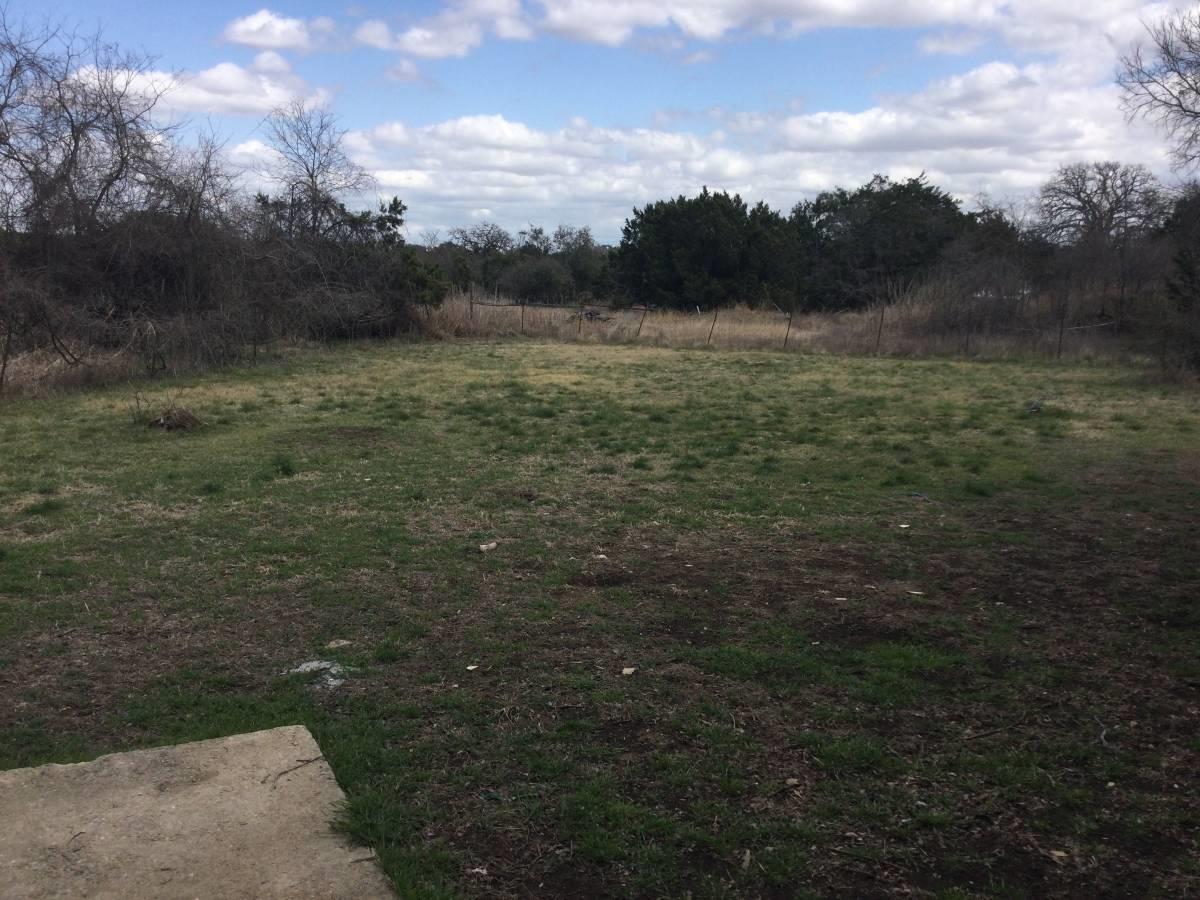 250 Rolling Oaks Dr, Driftwood, TX 78619