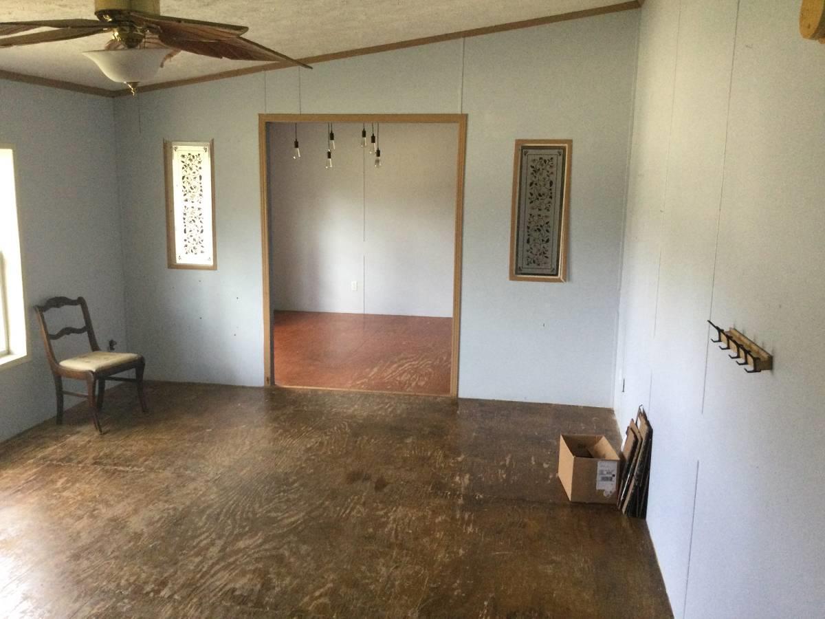 250 Rolling Oaks Dr, Driftwood, TX 78619