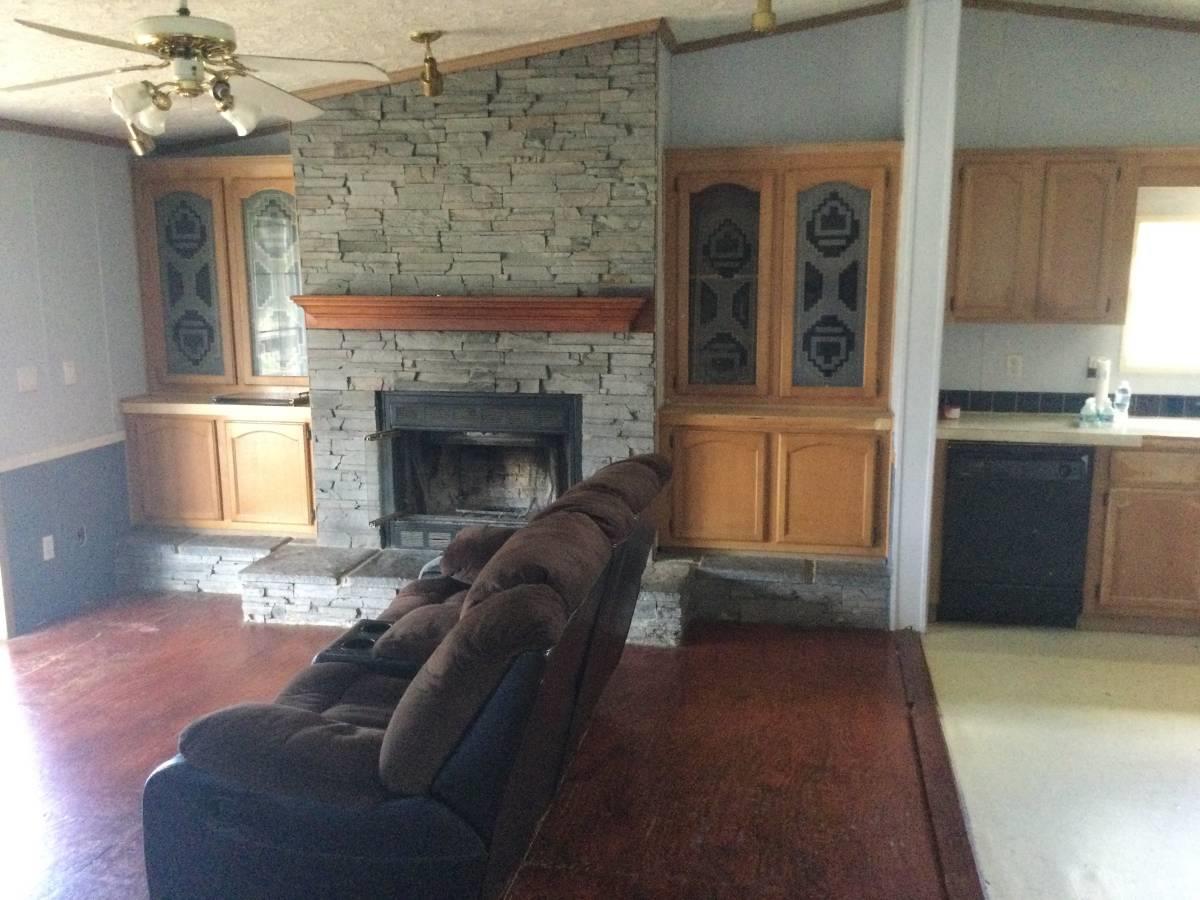 250 Rolling Oaks Dr, Driftwood, TX 78619