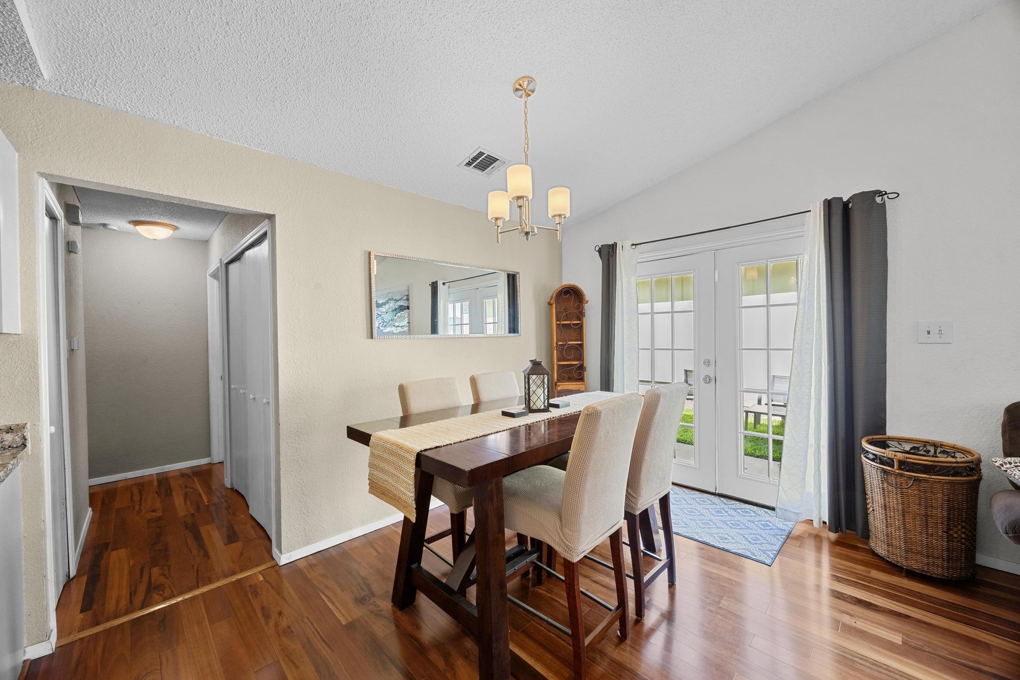 1111 Fairlawn Cv, Round Rock, TX 78664