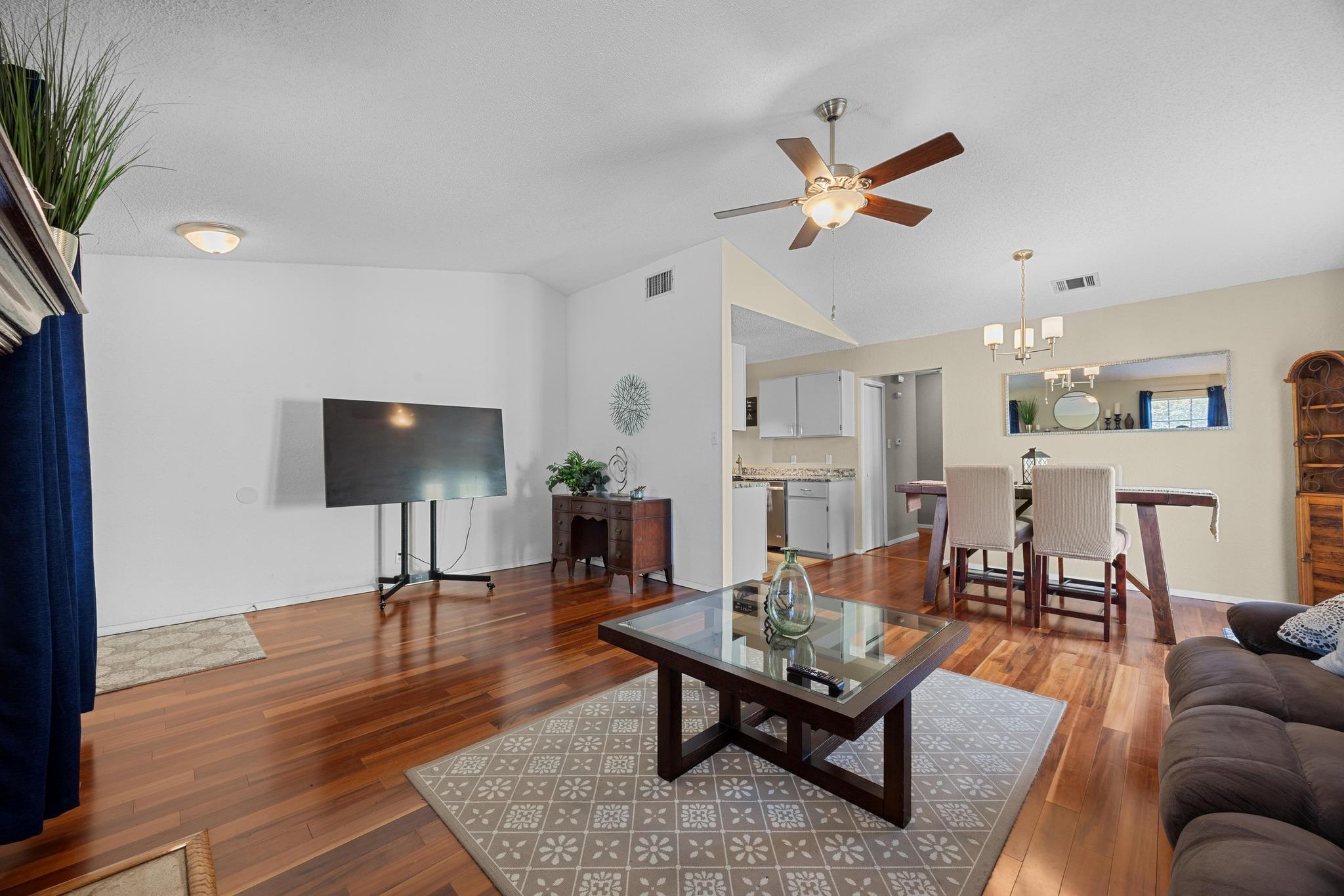 1111 Fairlawn Cv, Round Rock, TX 78664