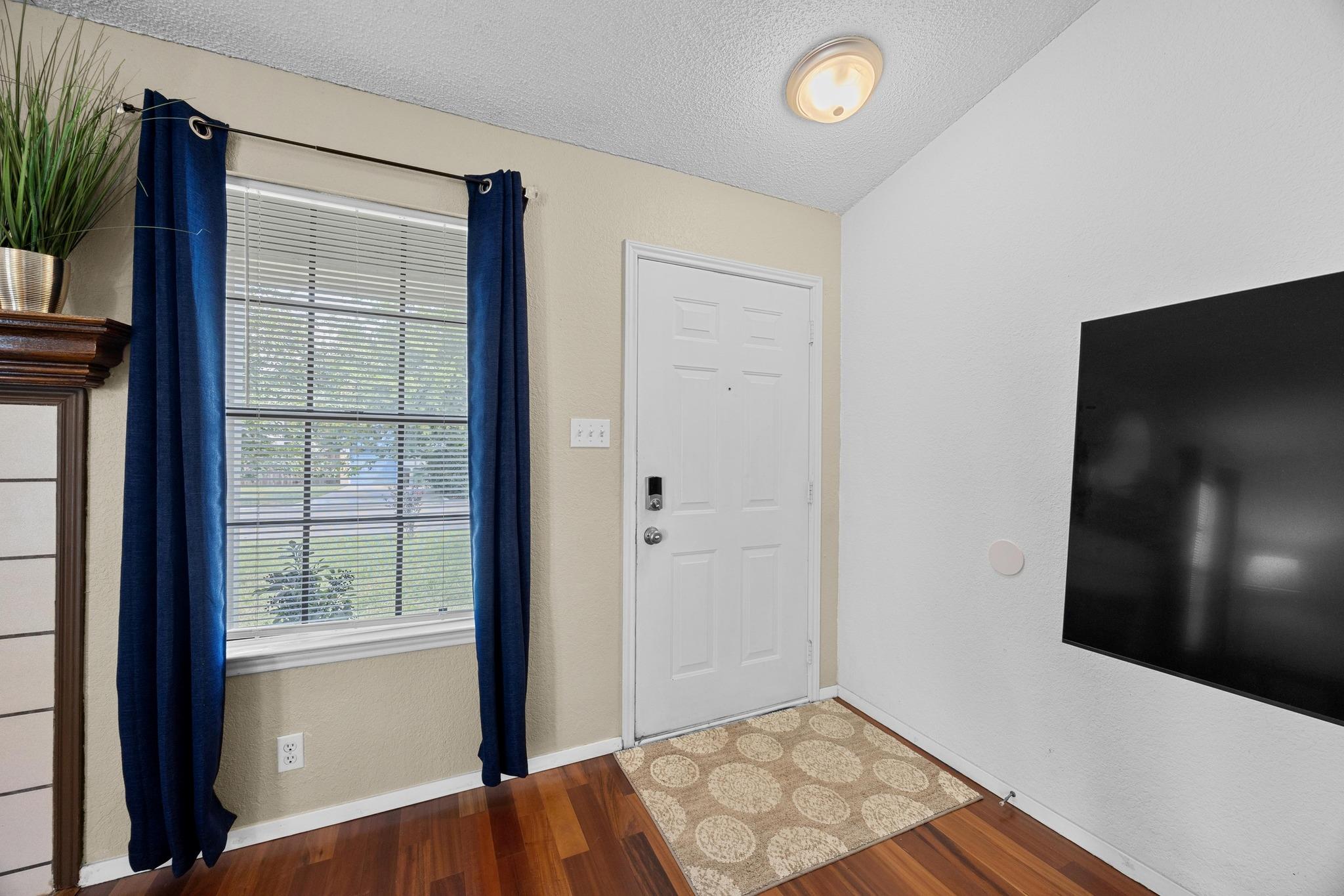 1111 Fairlawn Cv, Round Rock, TX 78664