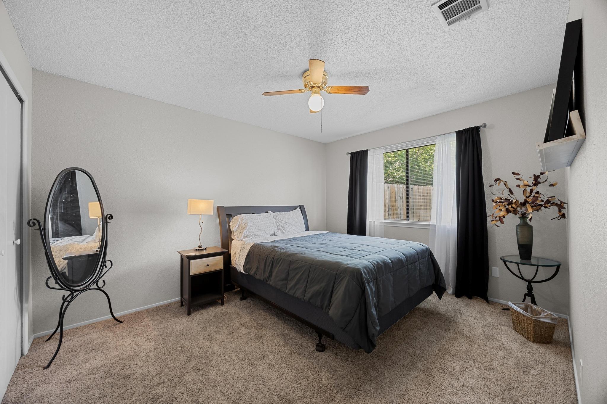 1111 Fairlawn Cv, Round Rock, TX 78664