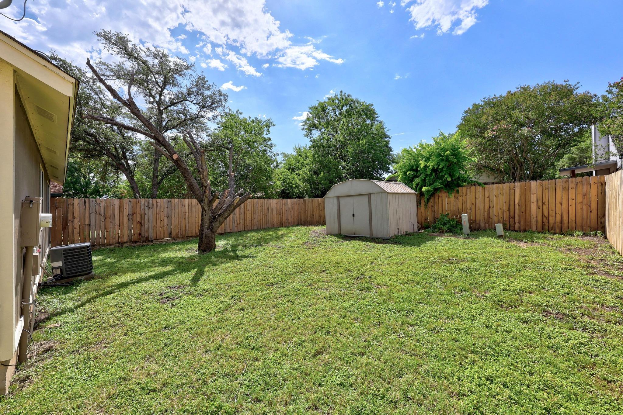 1111 Fairlawn Cv, Round Rock, TX 78664