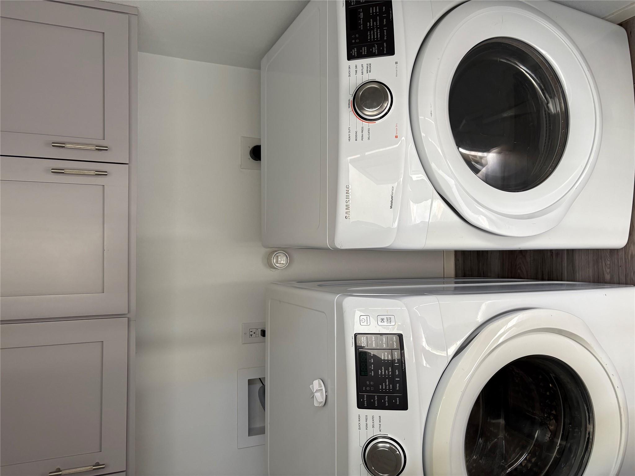 141 Everest Cv, Dale, TX 78616