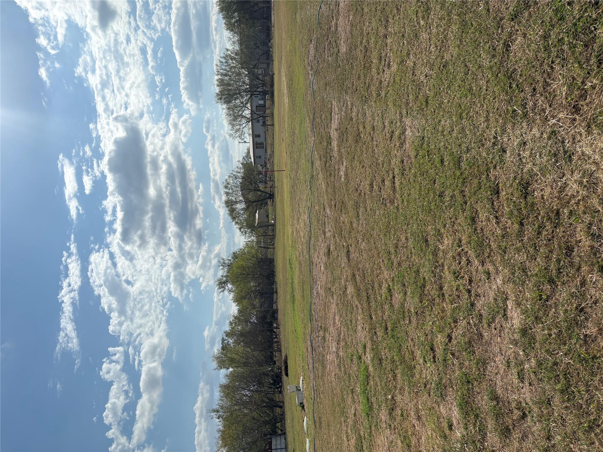 141 Everest Cv, Dale, TX 78616