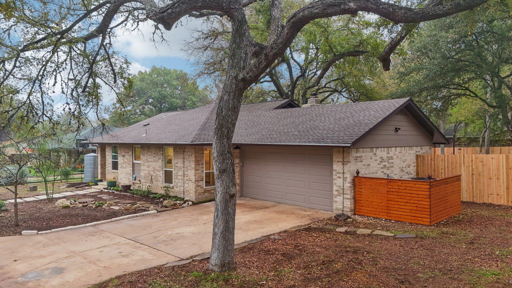 2505 Comburg Castle Way, Austin, TX 78748