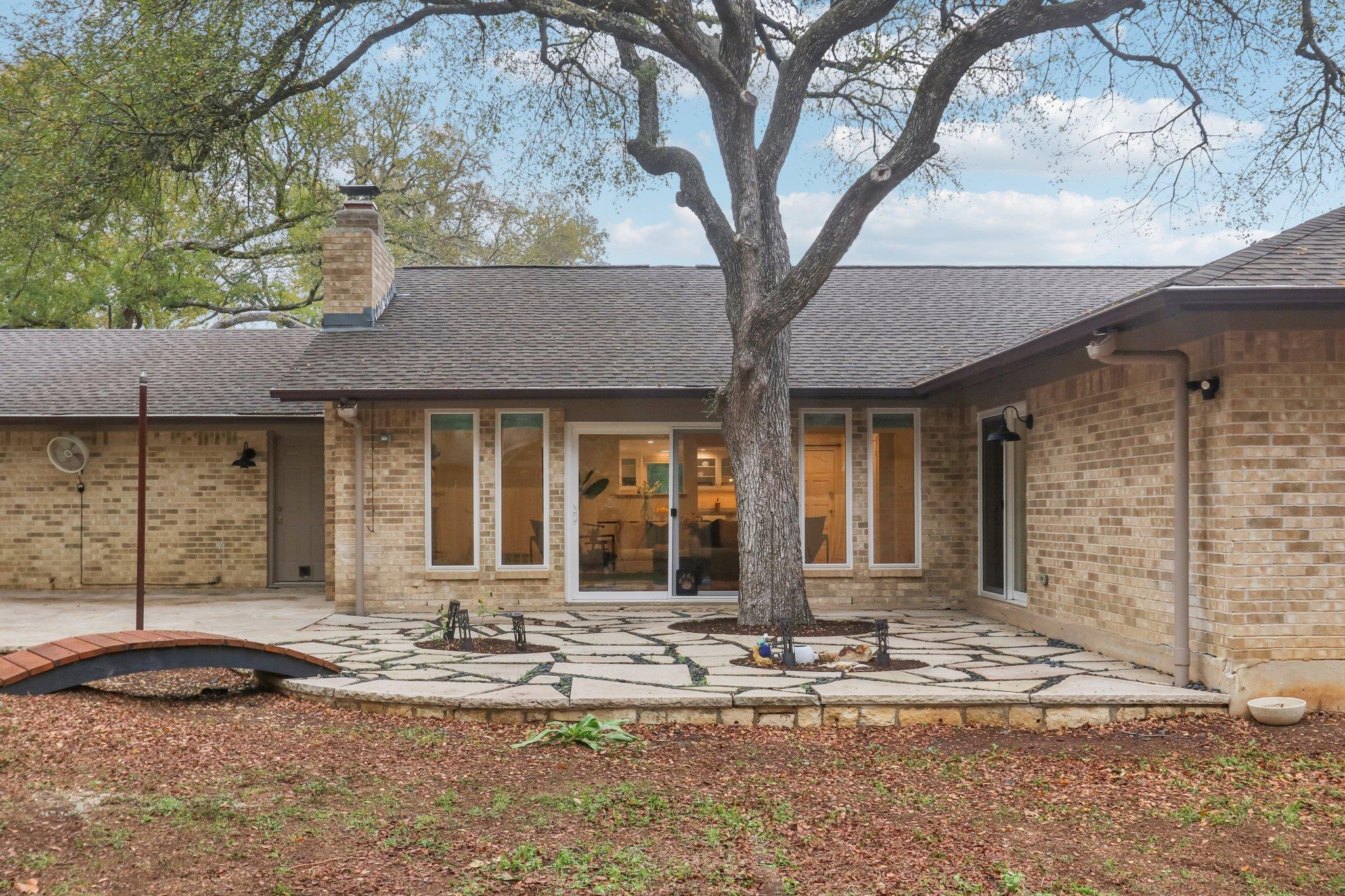 2505 Comburg Castle Way, Austin, TX 78748