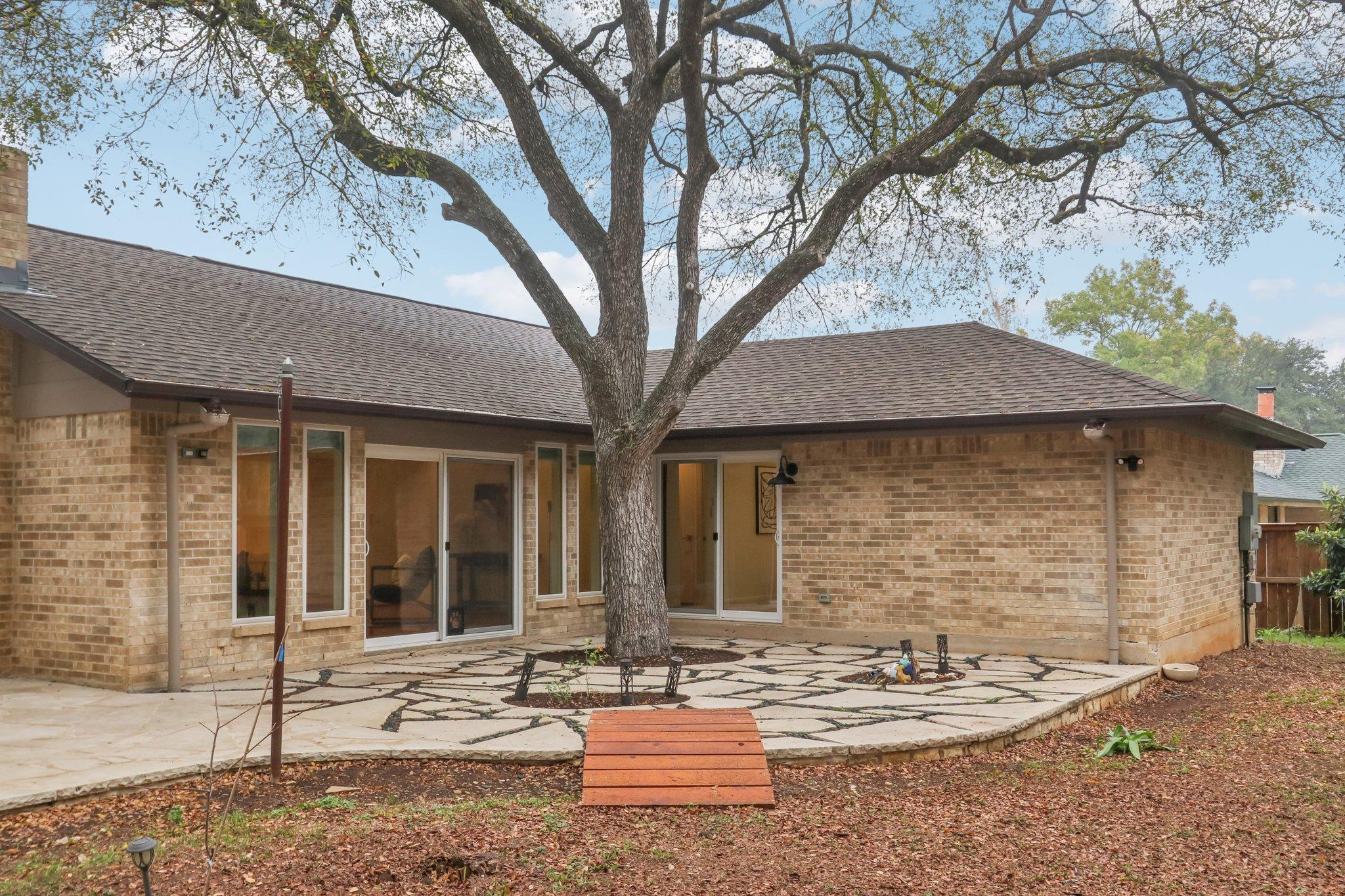 2505 Comburg Castle Way, Austin, TX 78748