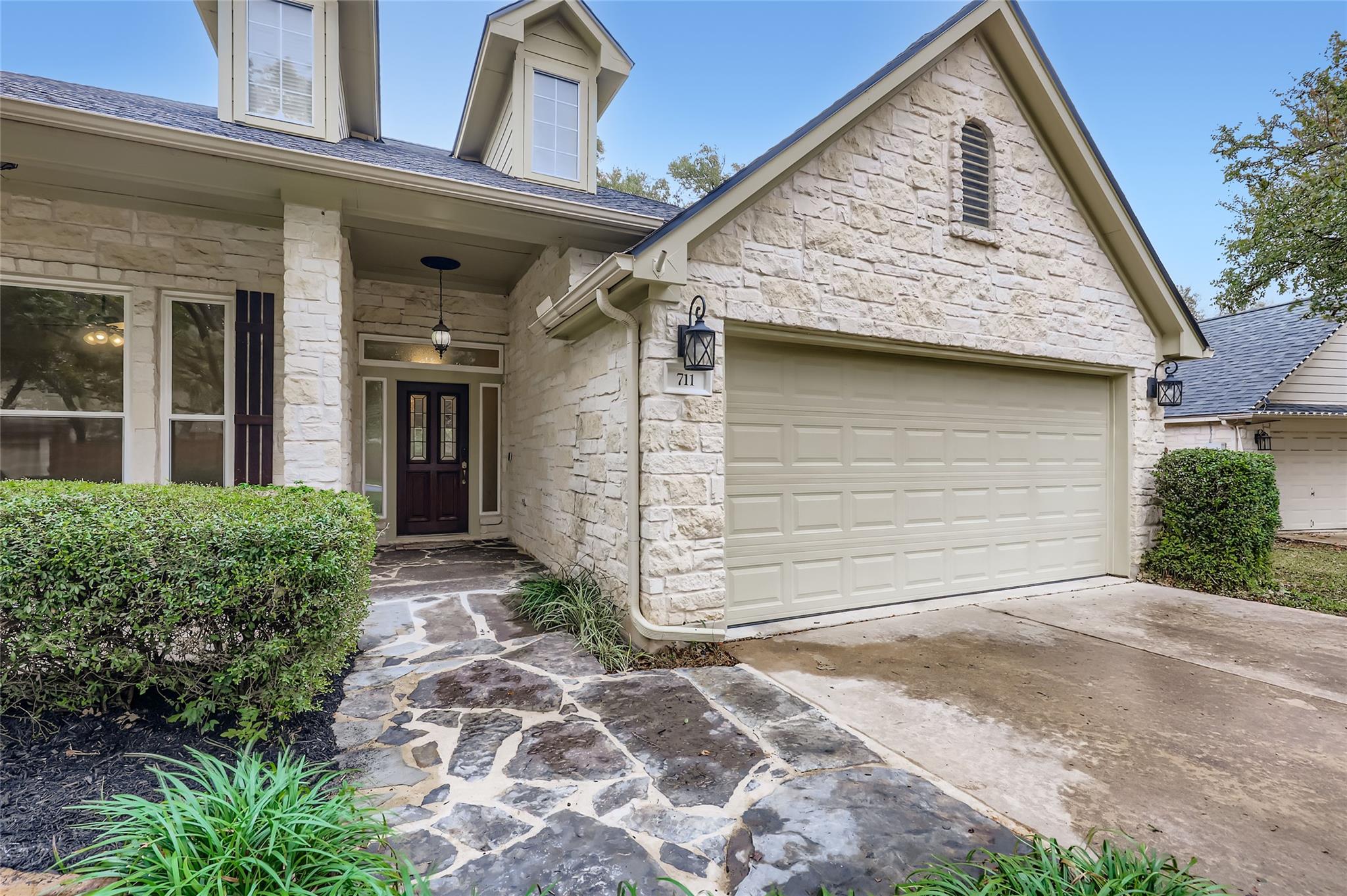 711 DOGWOOD Trl, Cedar Park, TX 78613