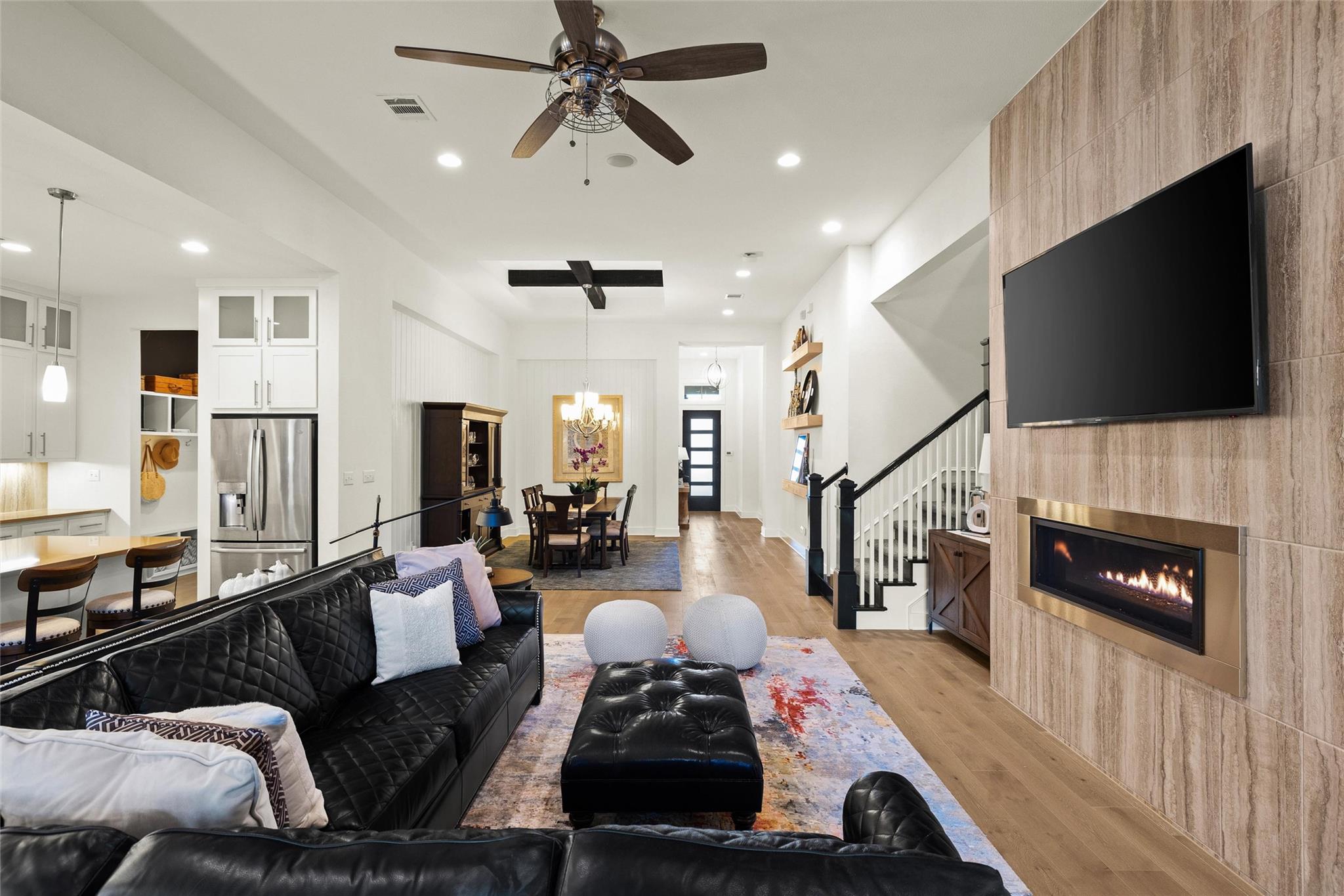 550 Goodnight Trl, Dripping Springs, TX 78620