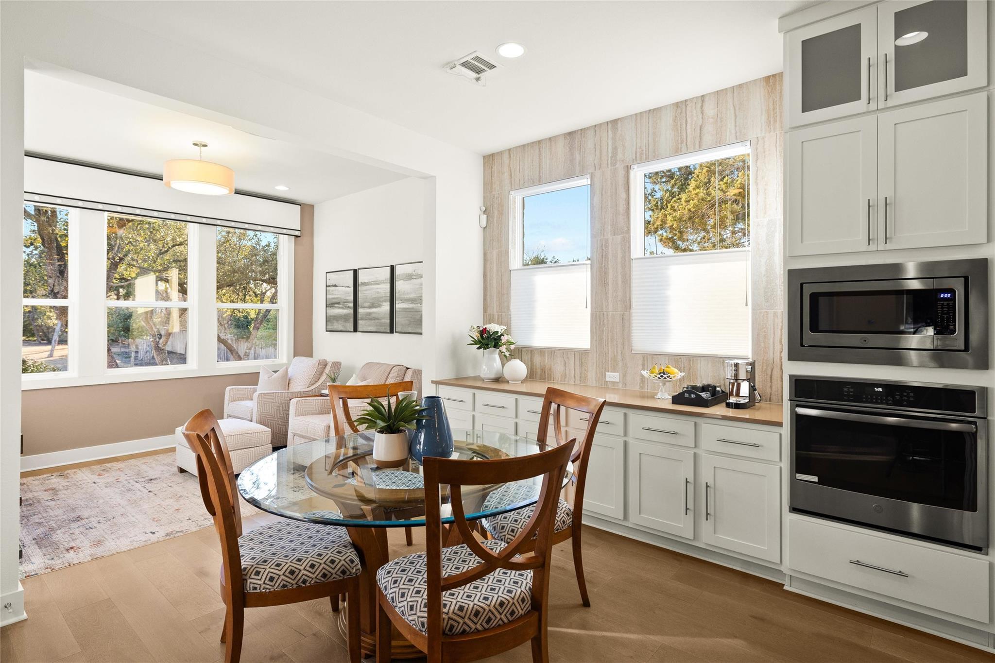 550 Goodnight Trl, Dripping Springs, TX 78620